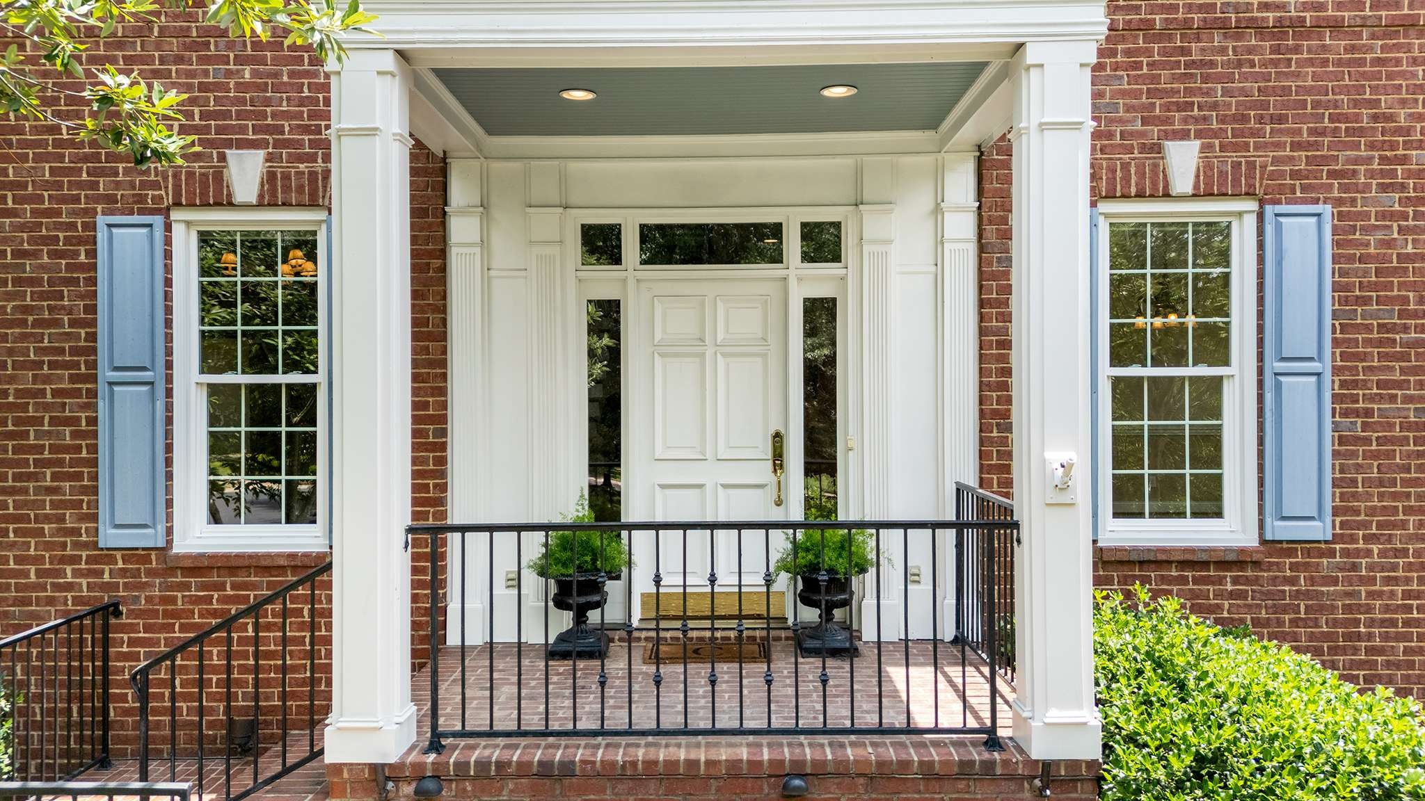205 Belclaire Pl