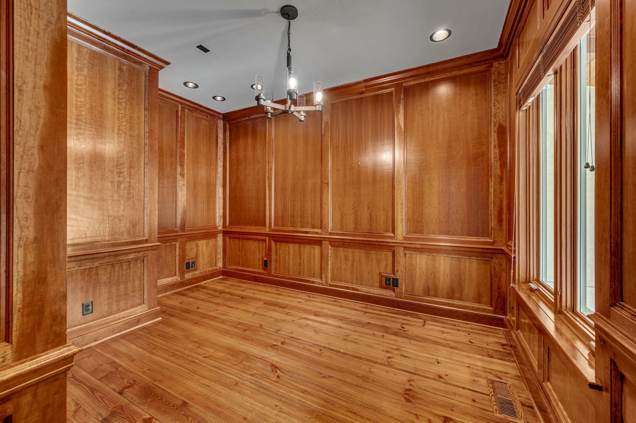 801 South Wilson Blvd