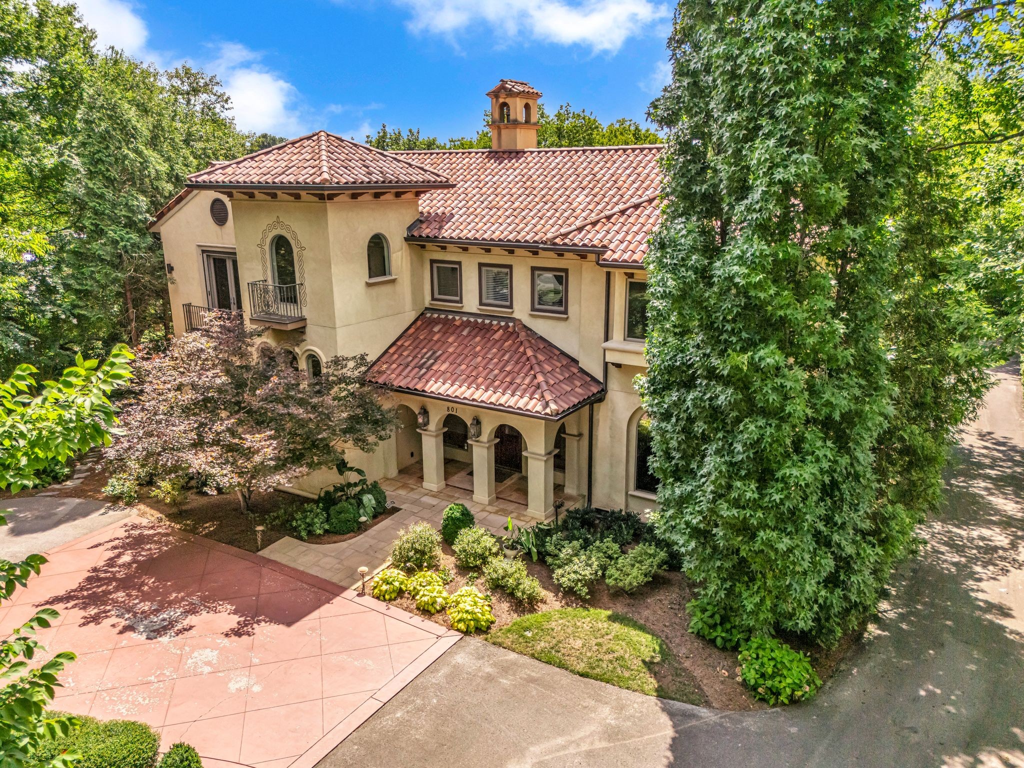 801 South Wilson Blvd