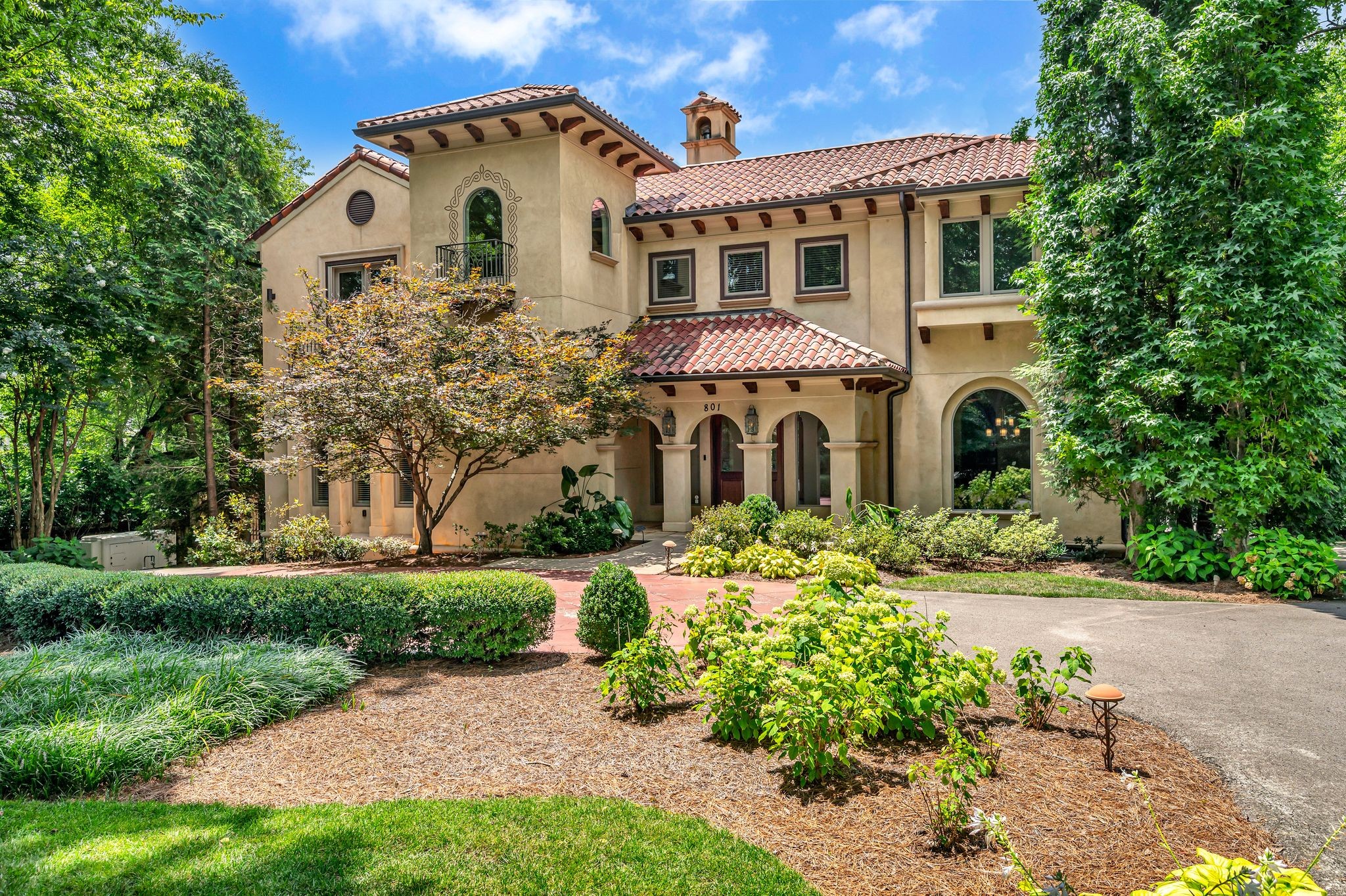 801 South Wilson Blvd