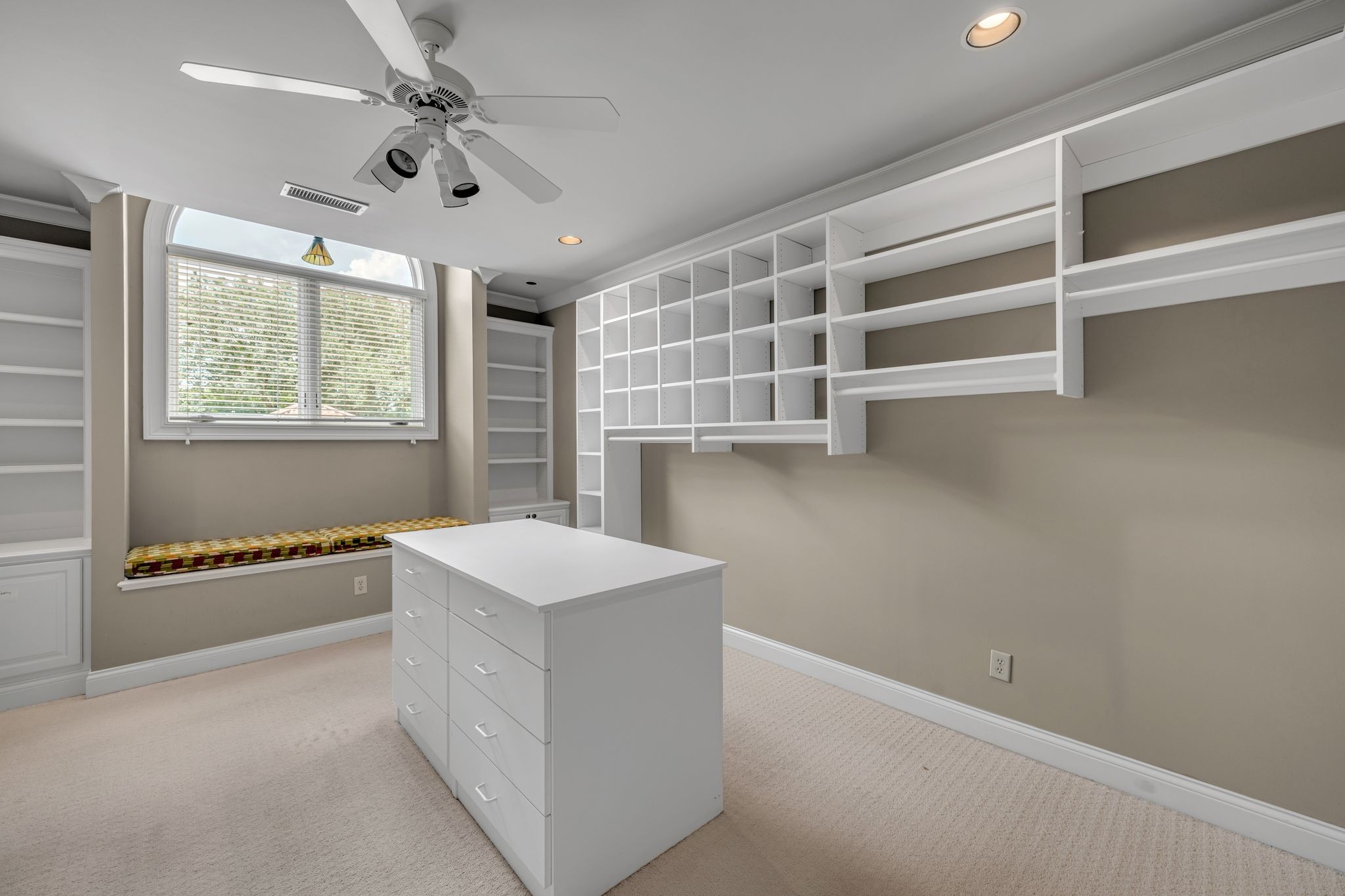 801 South Wilson Blvd