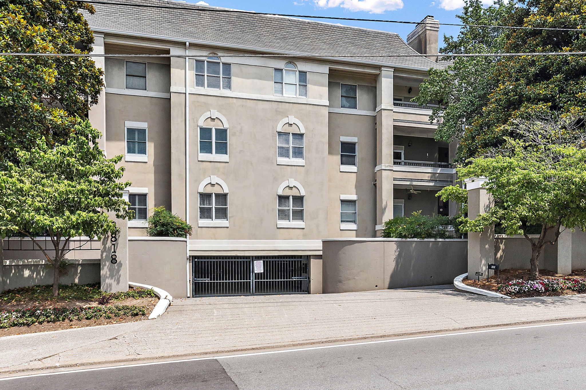 3818 West End Ave Unit: 111