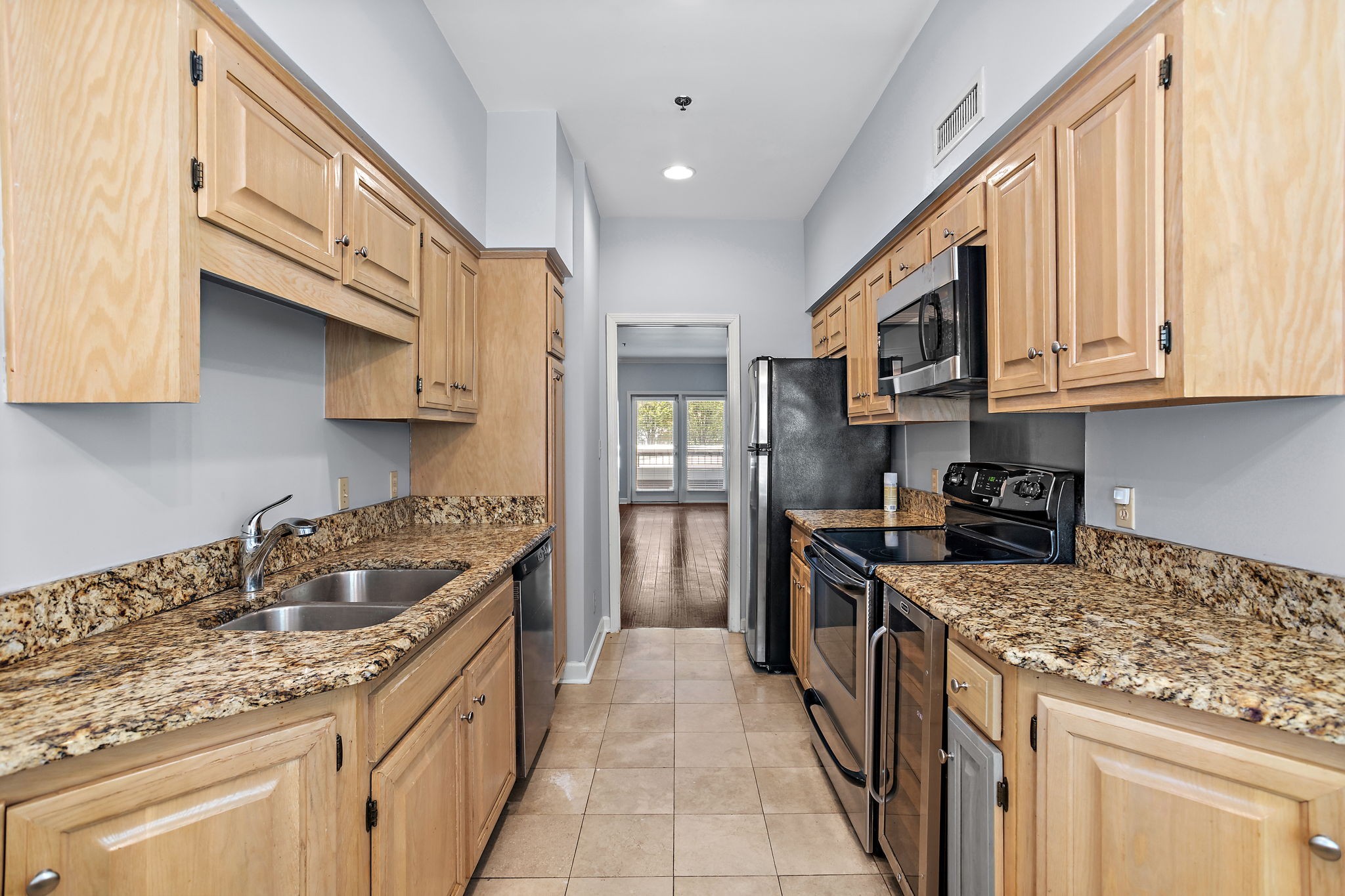 3818 West End Ave Unit: 111