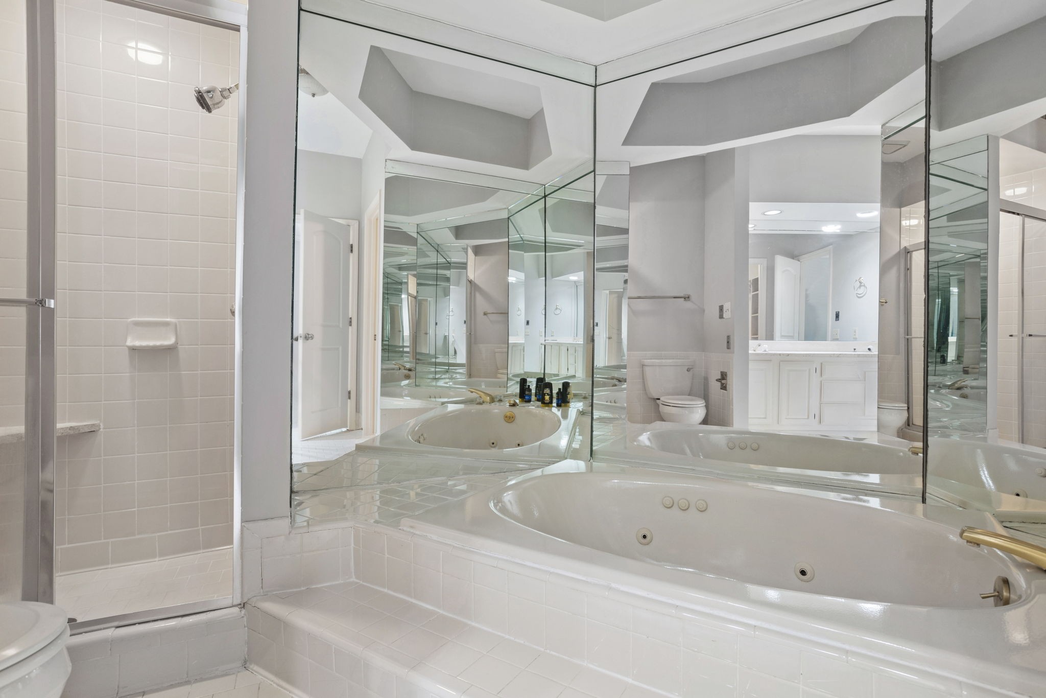 3818 West End Ave Unit: 111