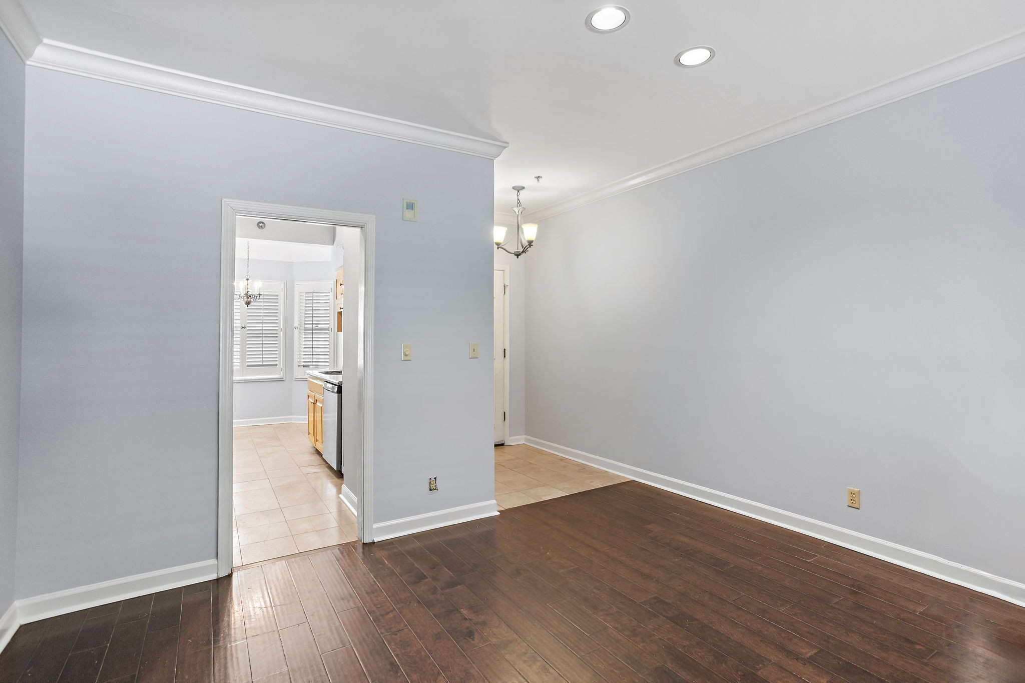 3818 West End Ave Unit: 111