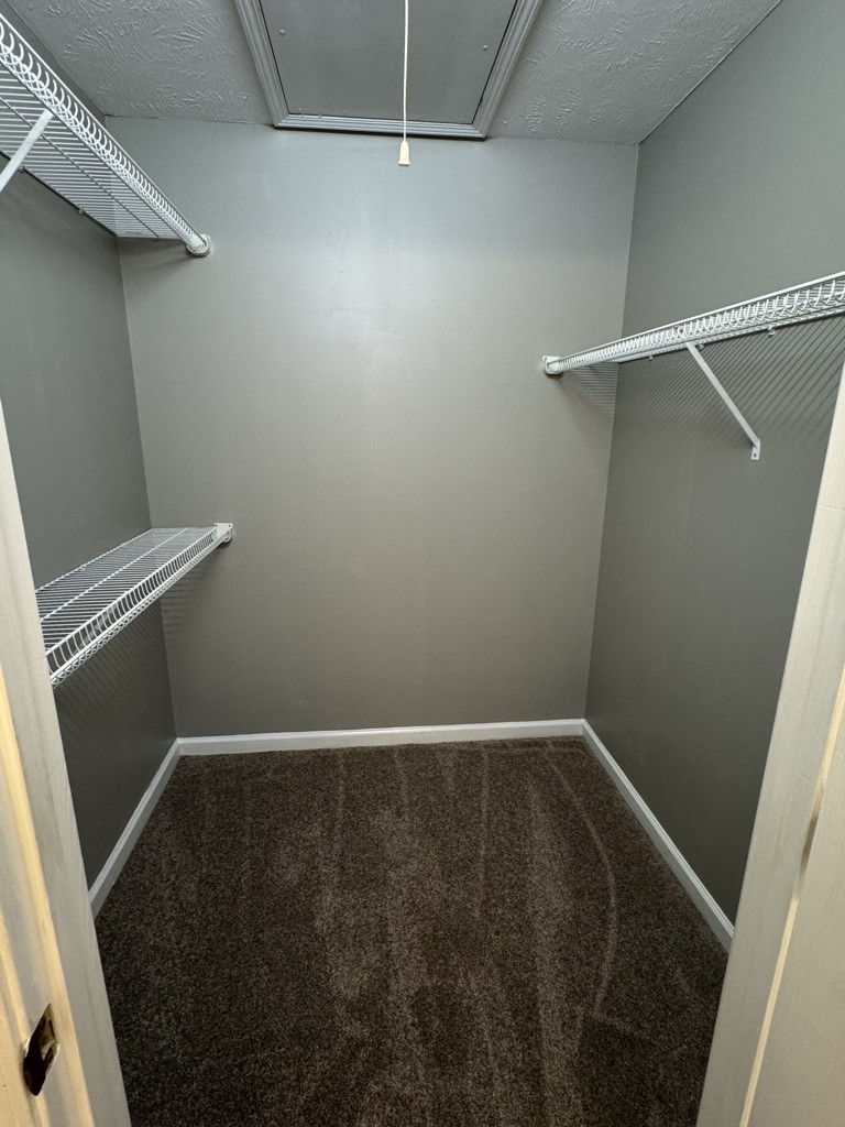 109 Mead Ave