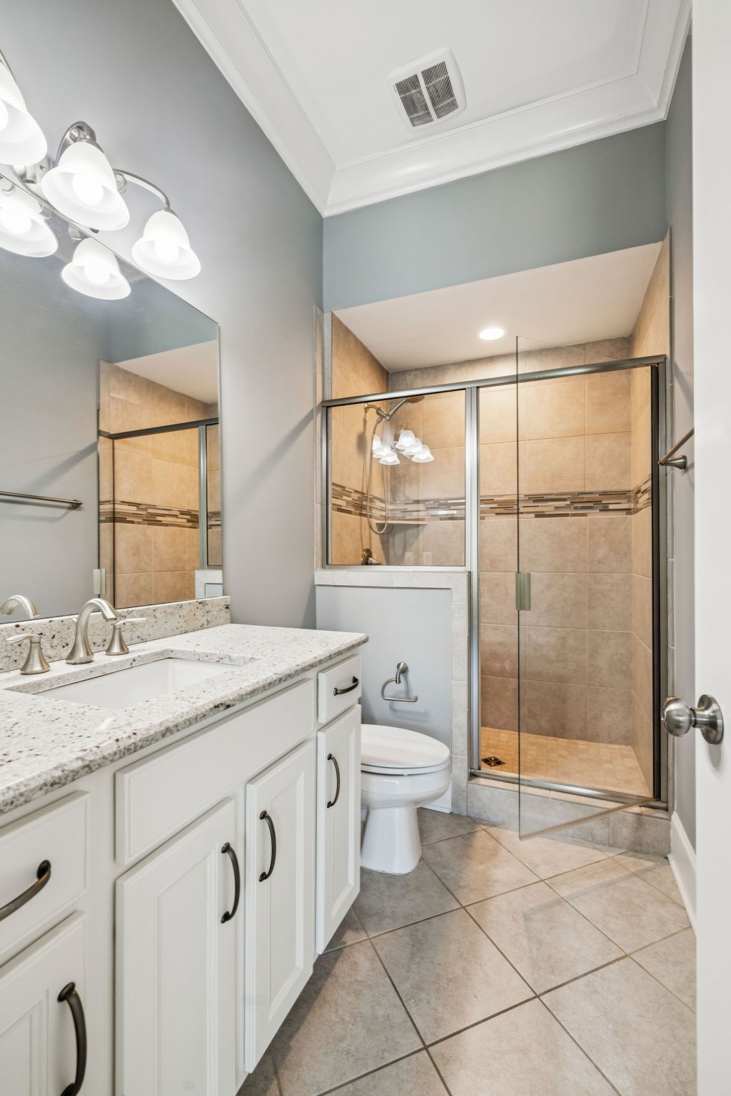 1841 Tiverton Pl