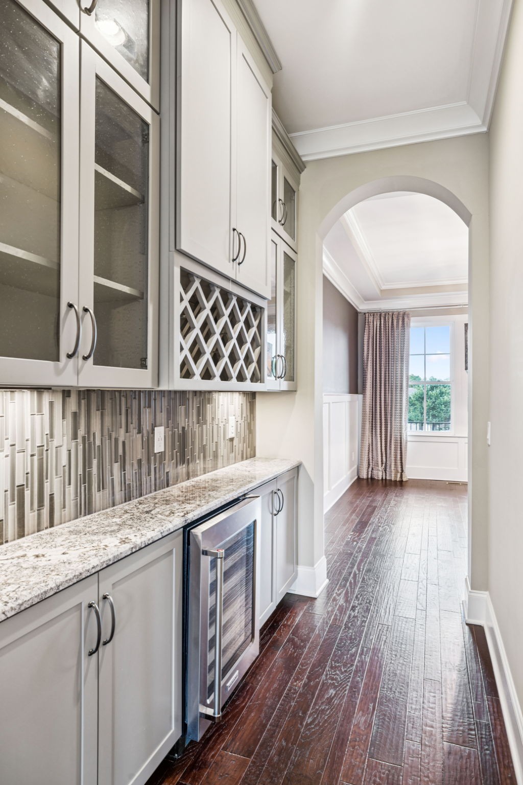 1841 Tiverton Pl