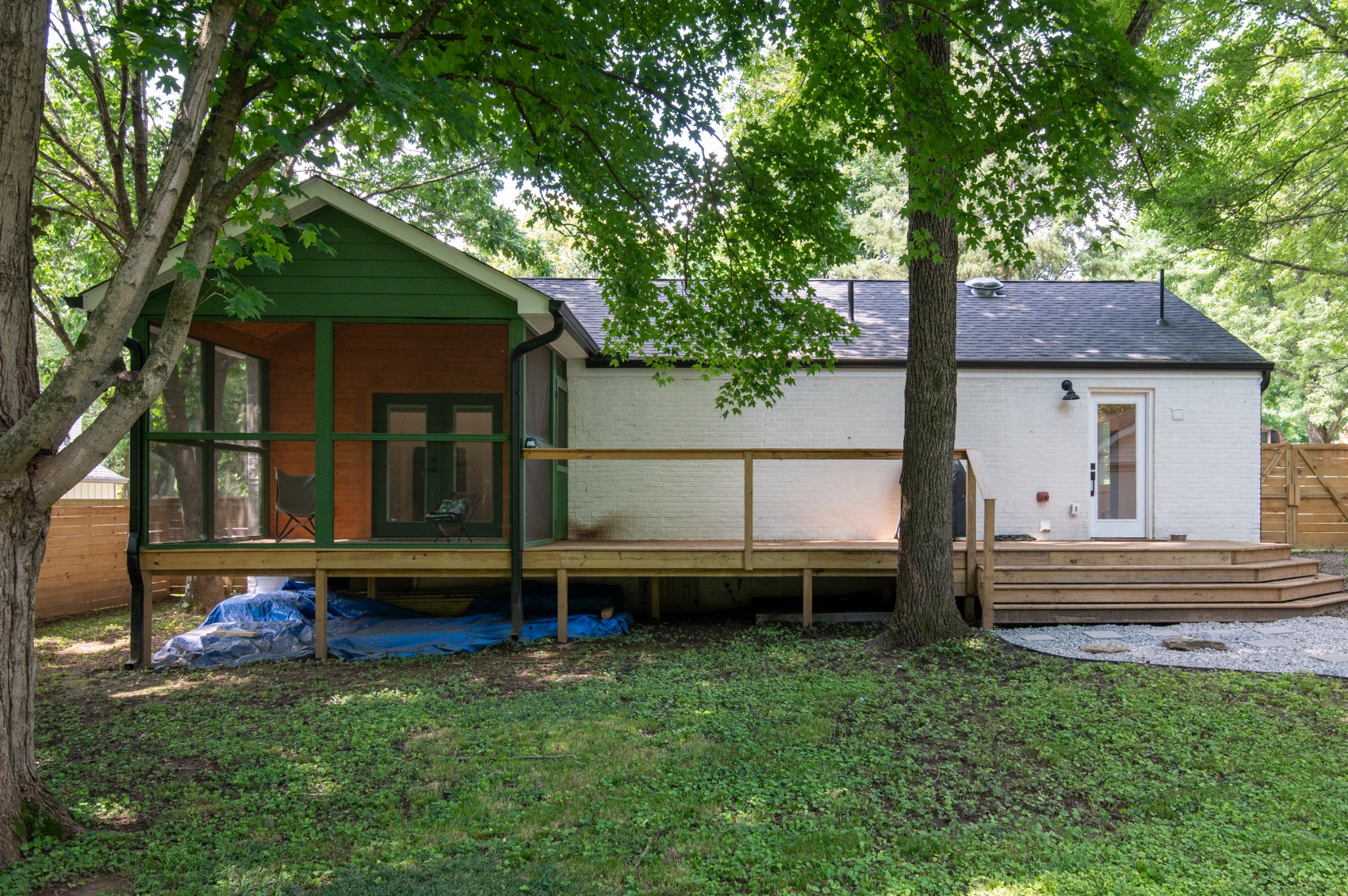 2309 Shadow Ln