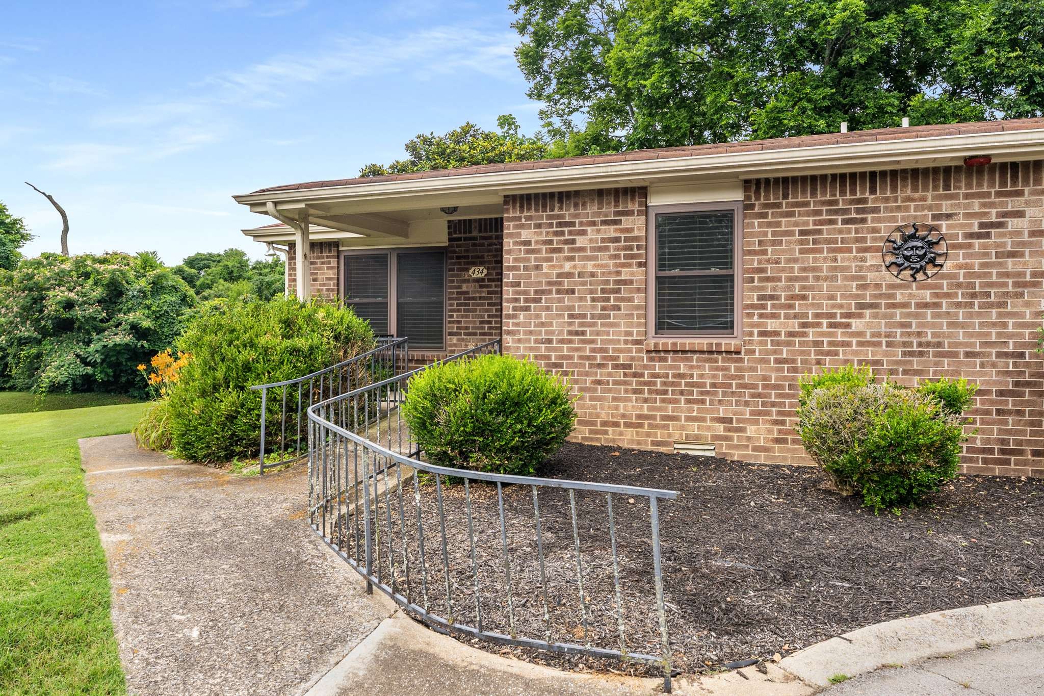 434 Deer Lake Dr