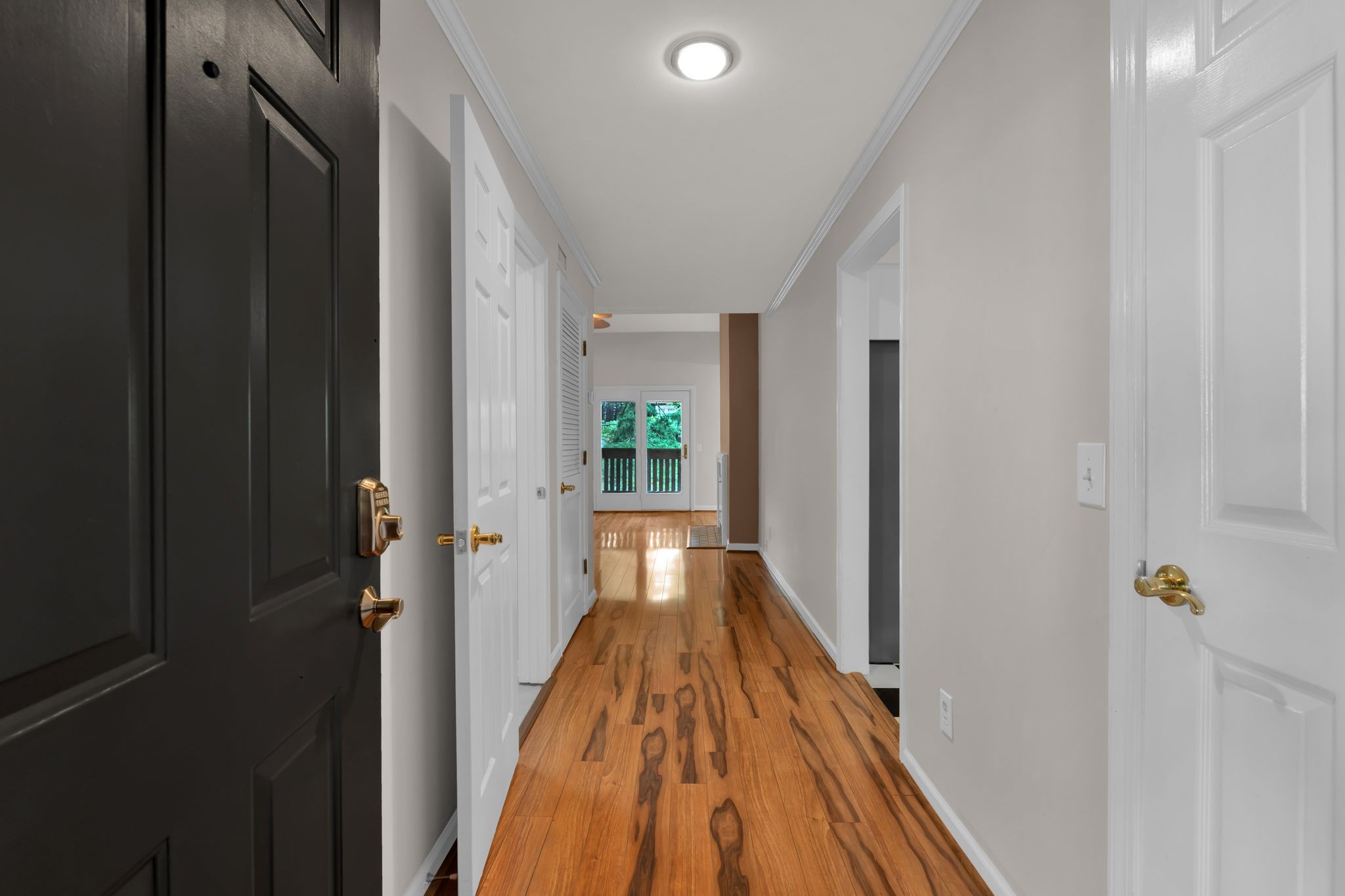 123 Hillsboro Pl