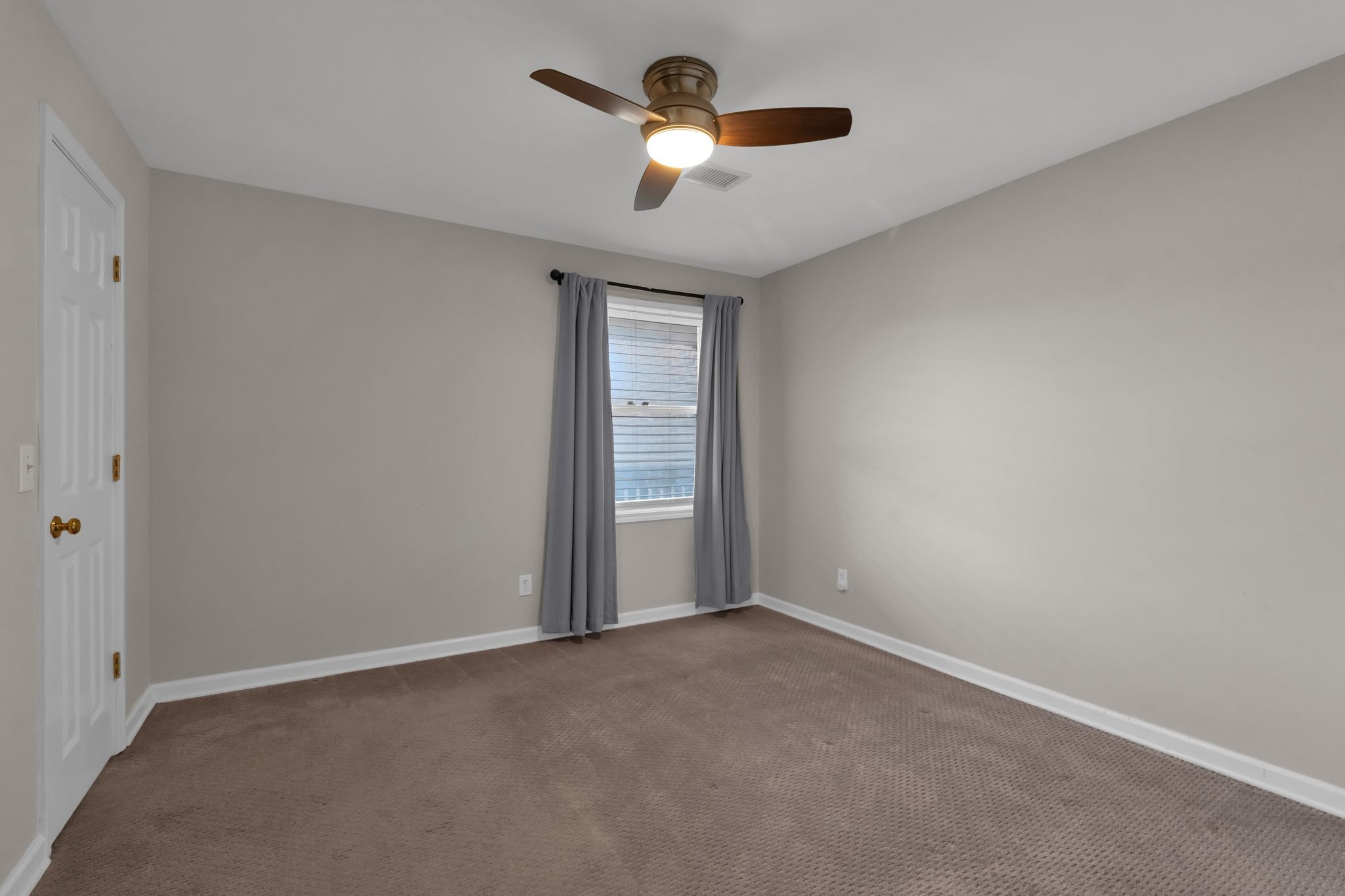 123 Hillsboro Pl