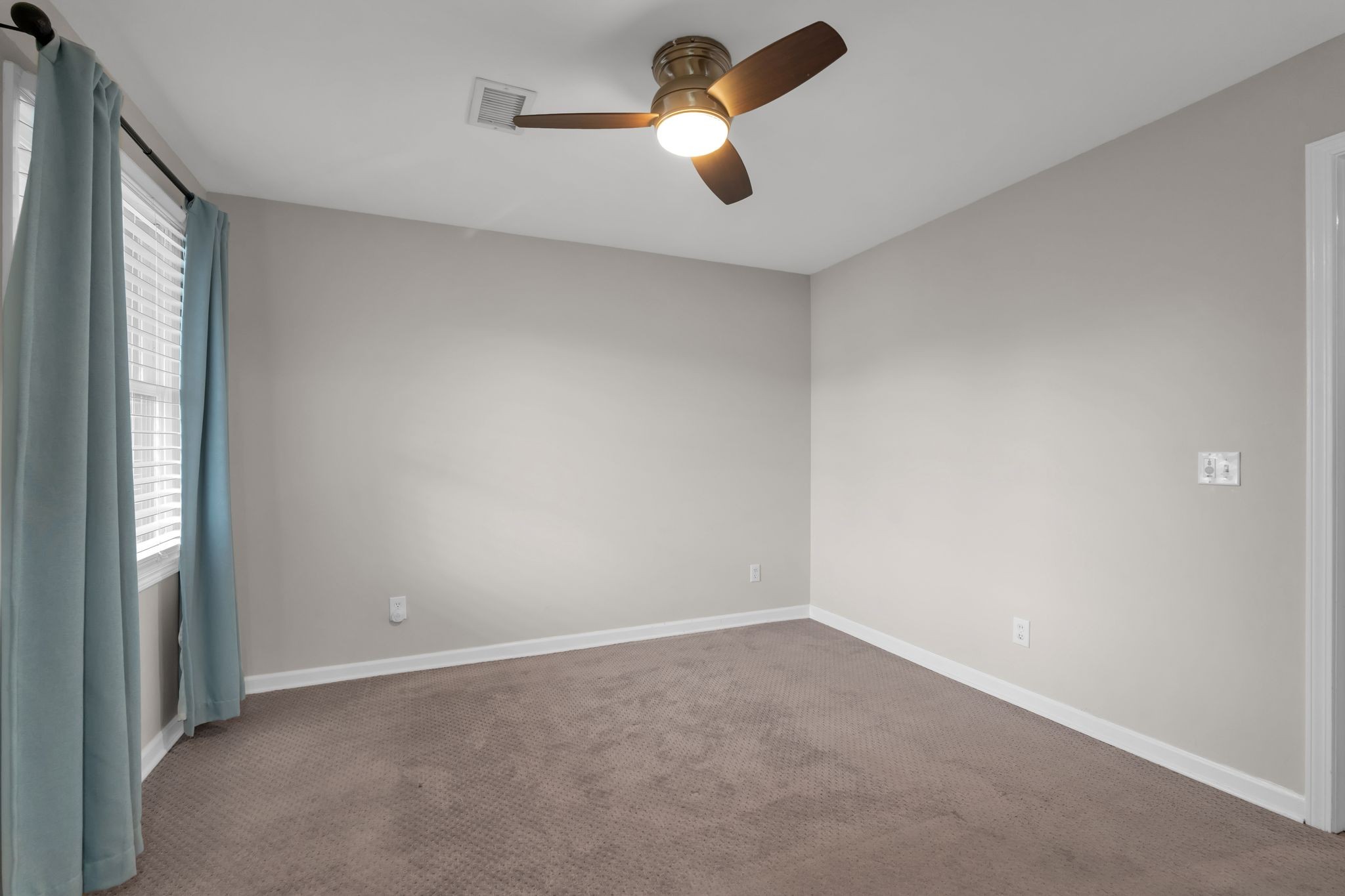 123 Hillsboro Pl