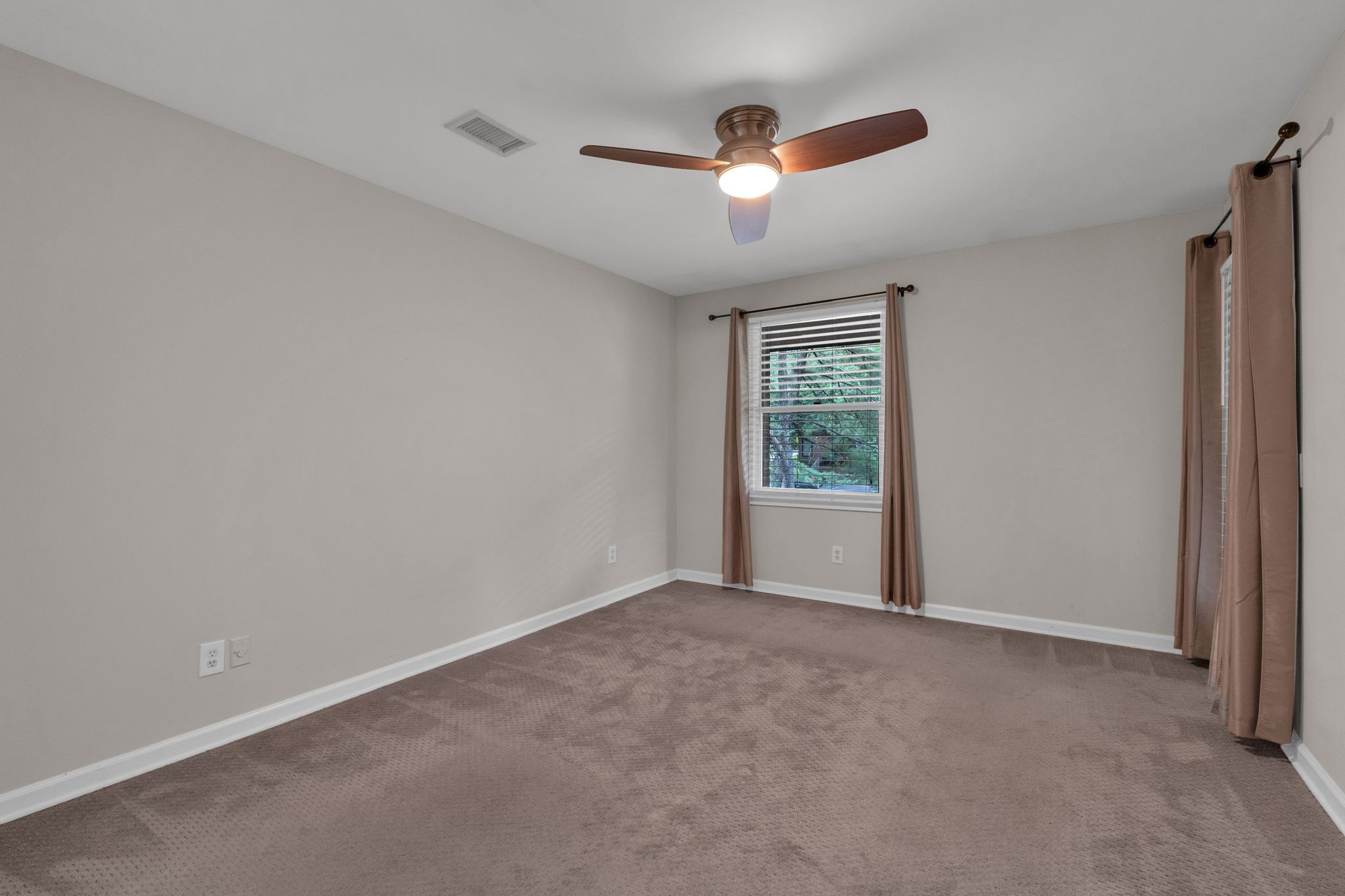 123 Hillsboro Pl