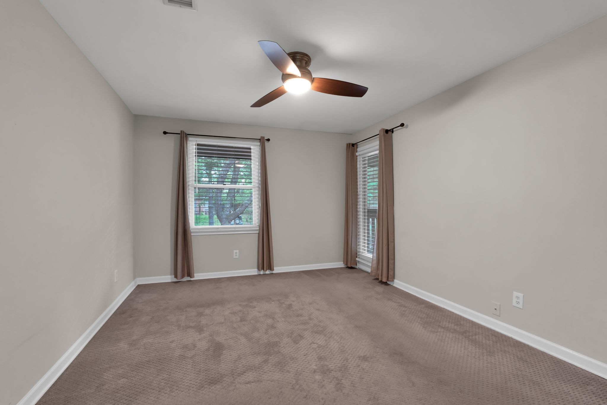 123 Hillsboro Pl