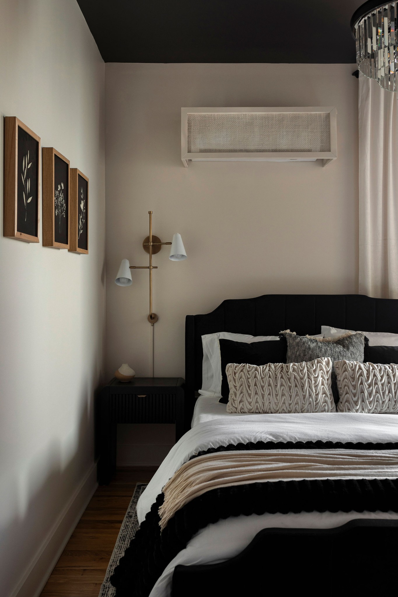 2513 White Ave Unit: 1