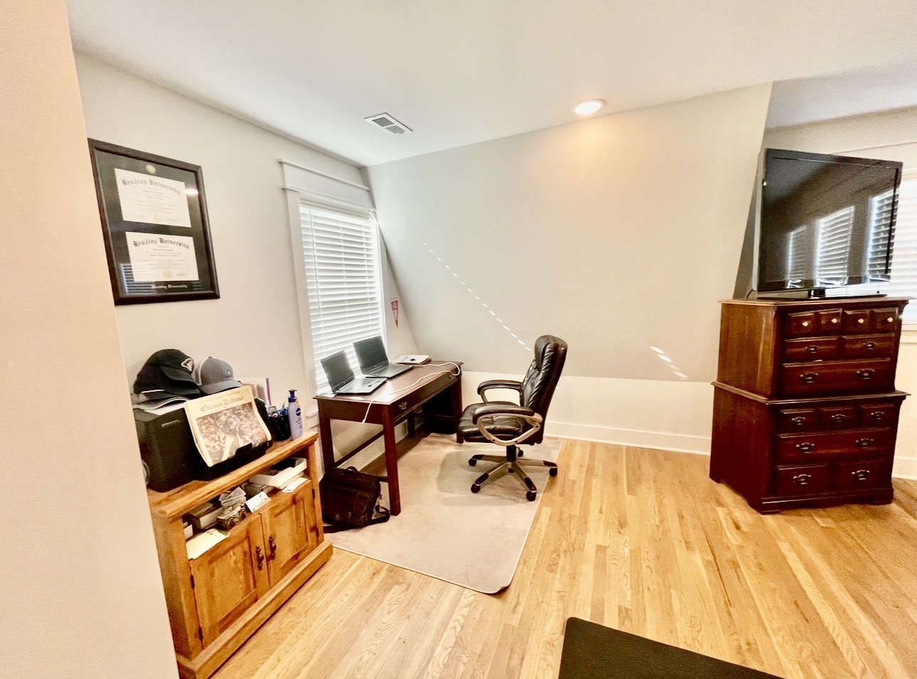 530 Edwin St Unit: 3