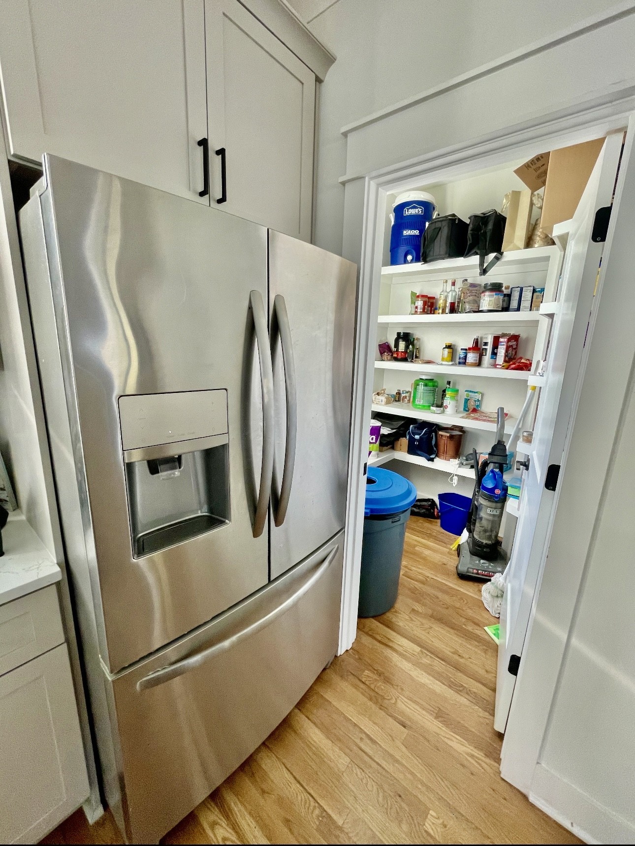 530 Edwin St Unit: 3