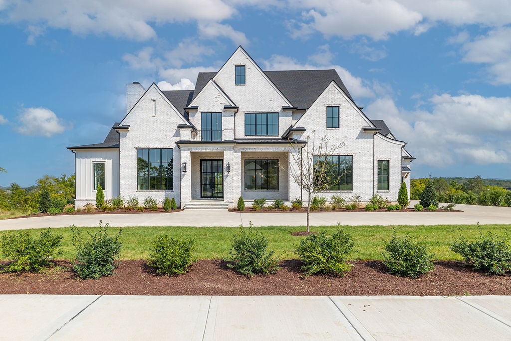1656 Heartwood Ln