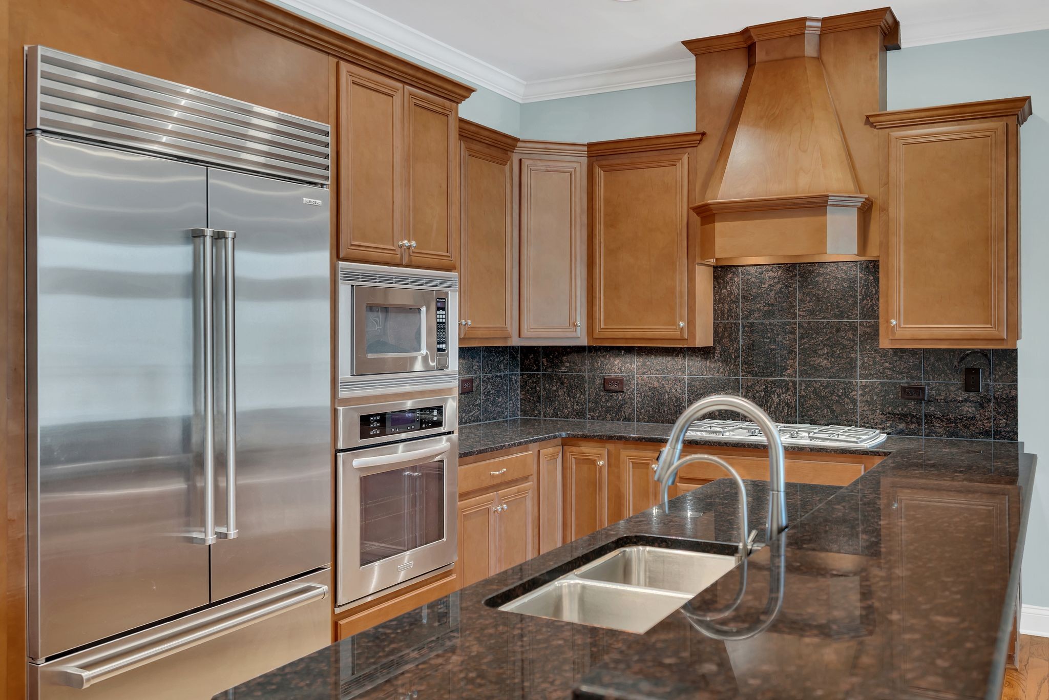 2411 Crestmoor Rd Unit: 104