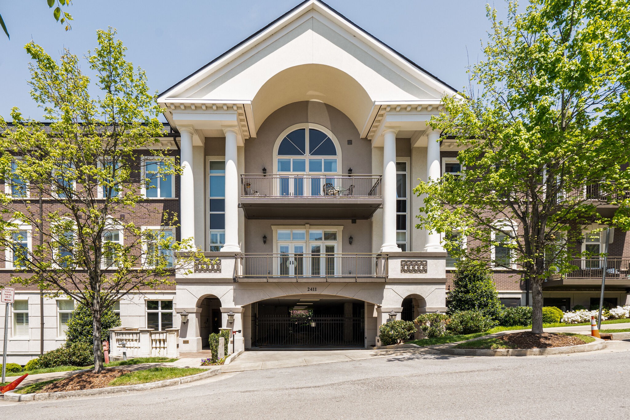 2411 Crestmoor Rd Unit: 104