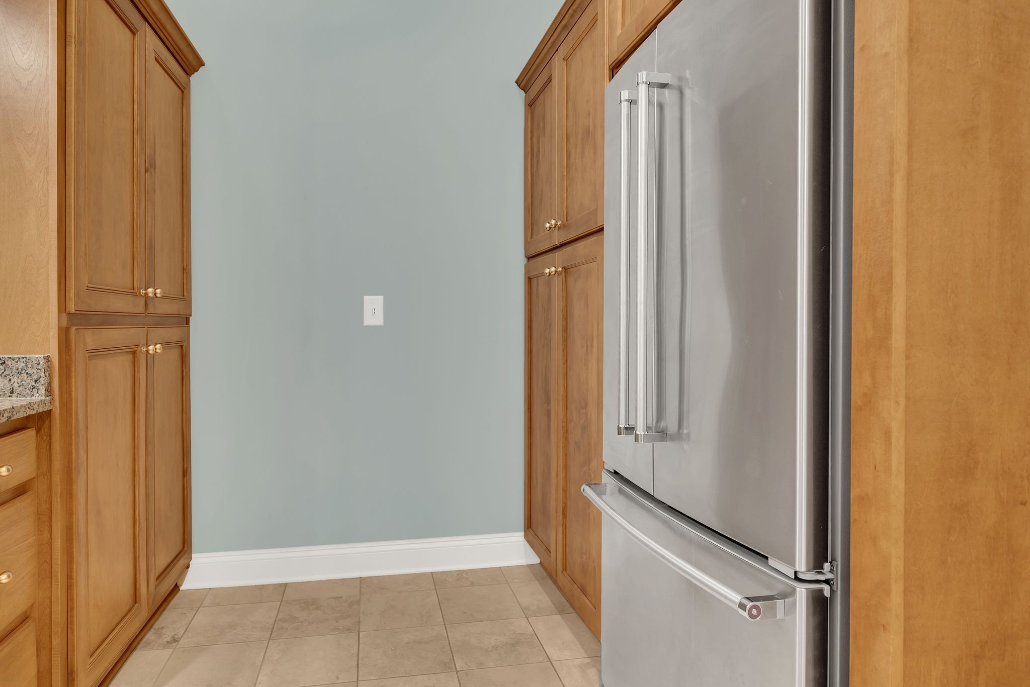 2411 Crestmoor Rd Unit: 104