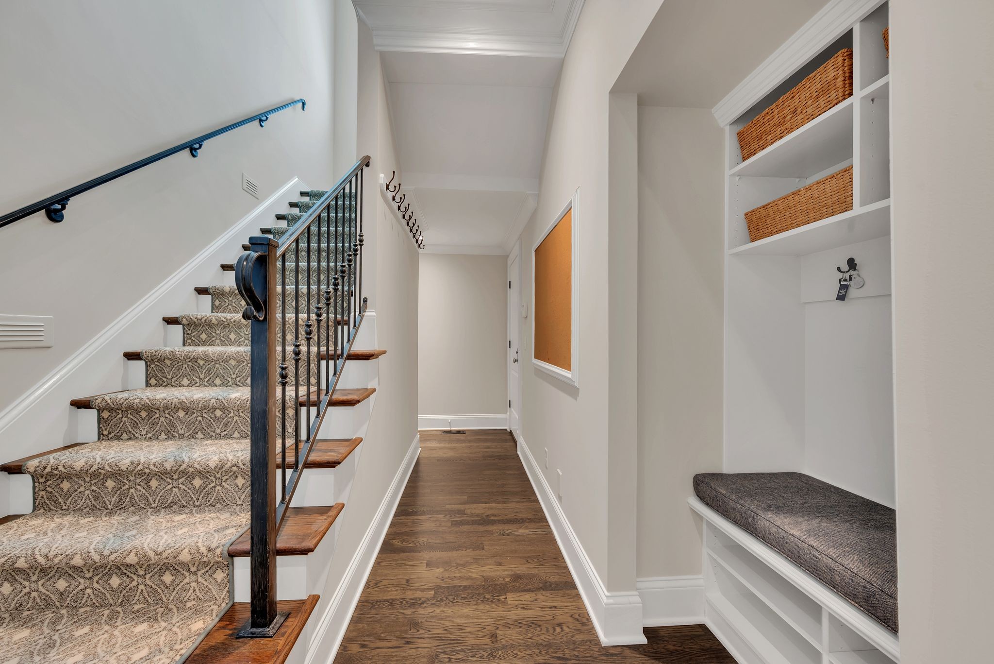 208 Belclaire Pl