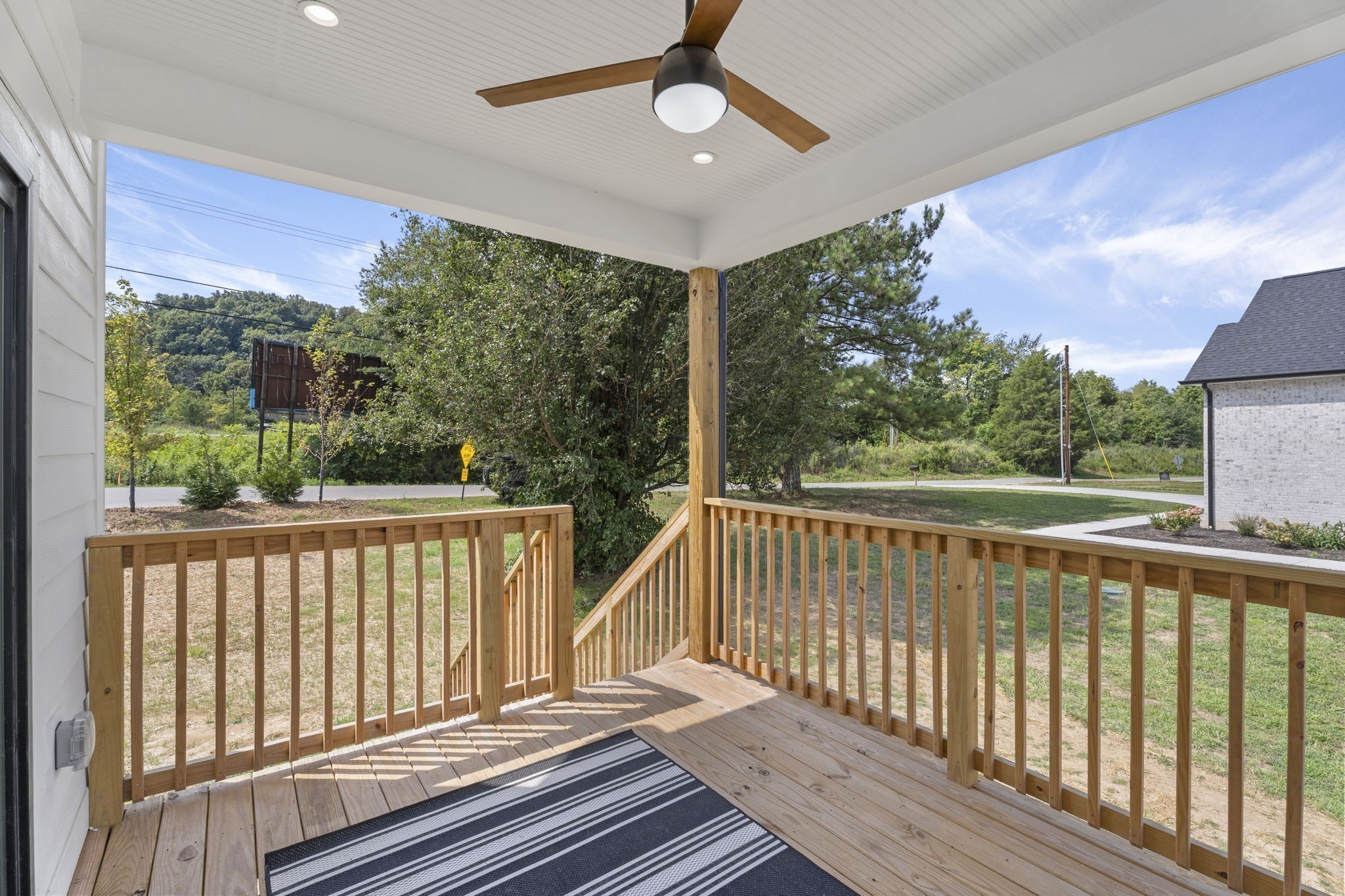 6021 Riverview Dr