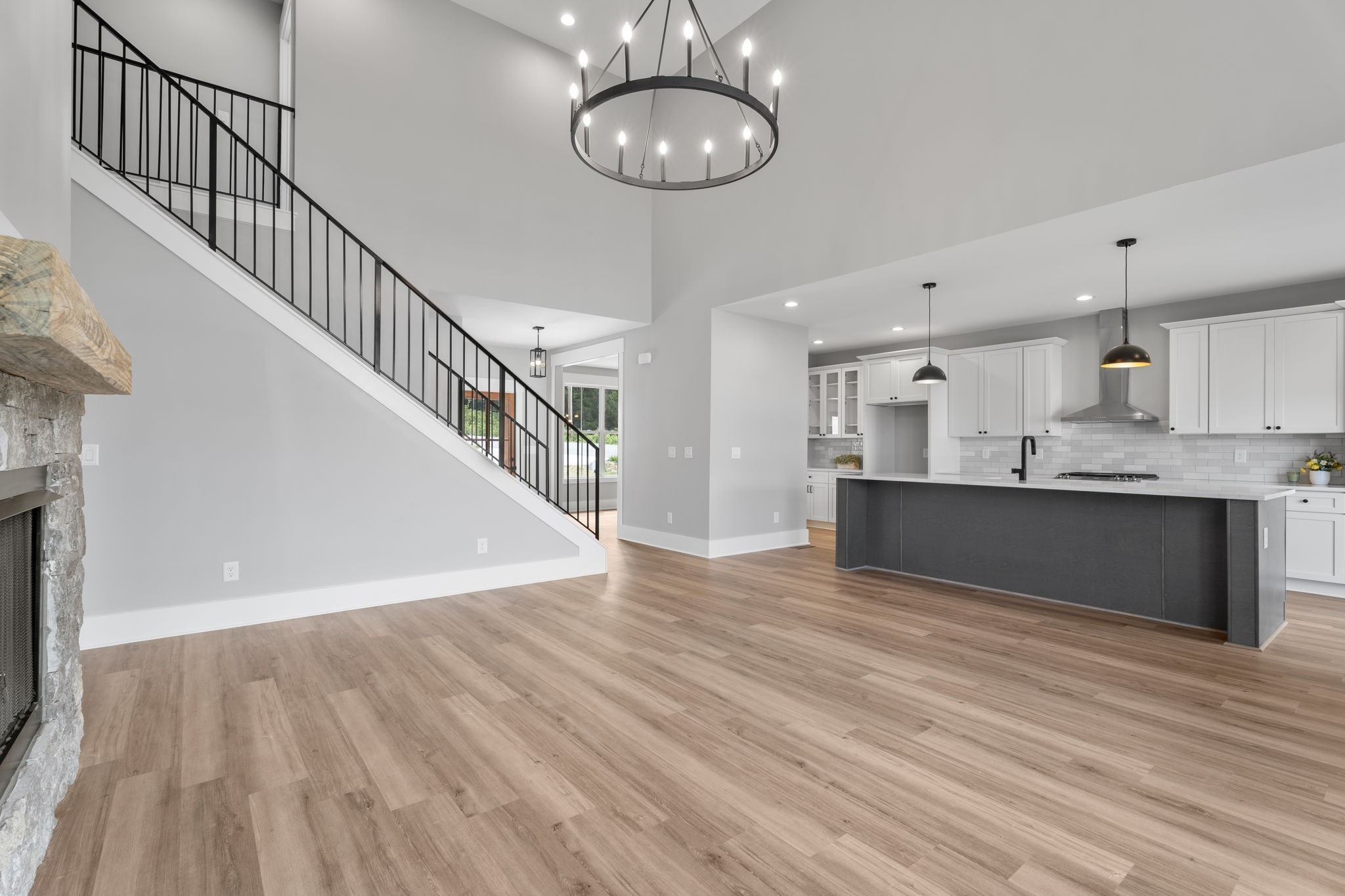 6021 Riverview Dr