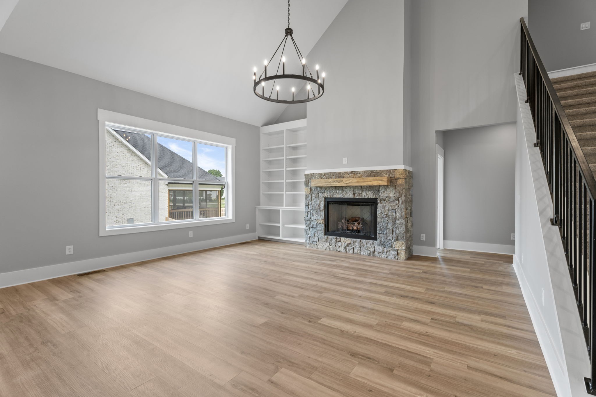 6021 Riverview Dr