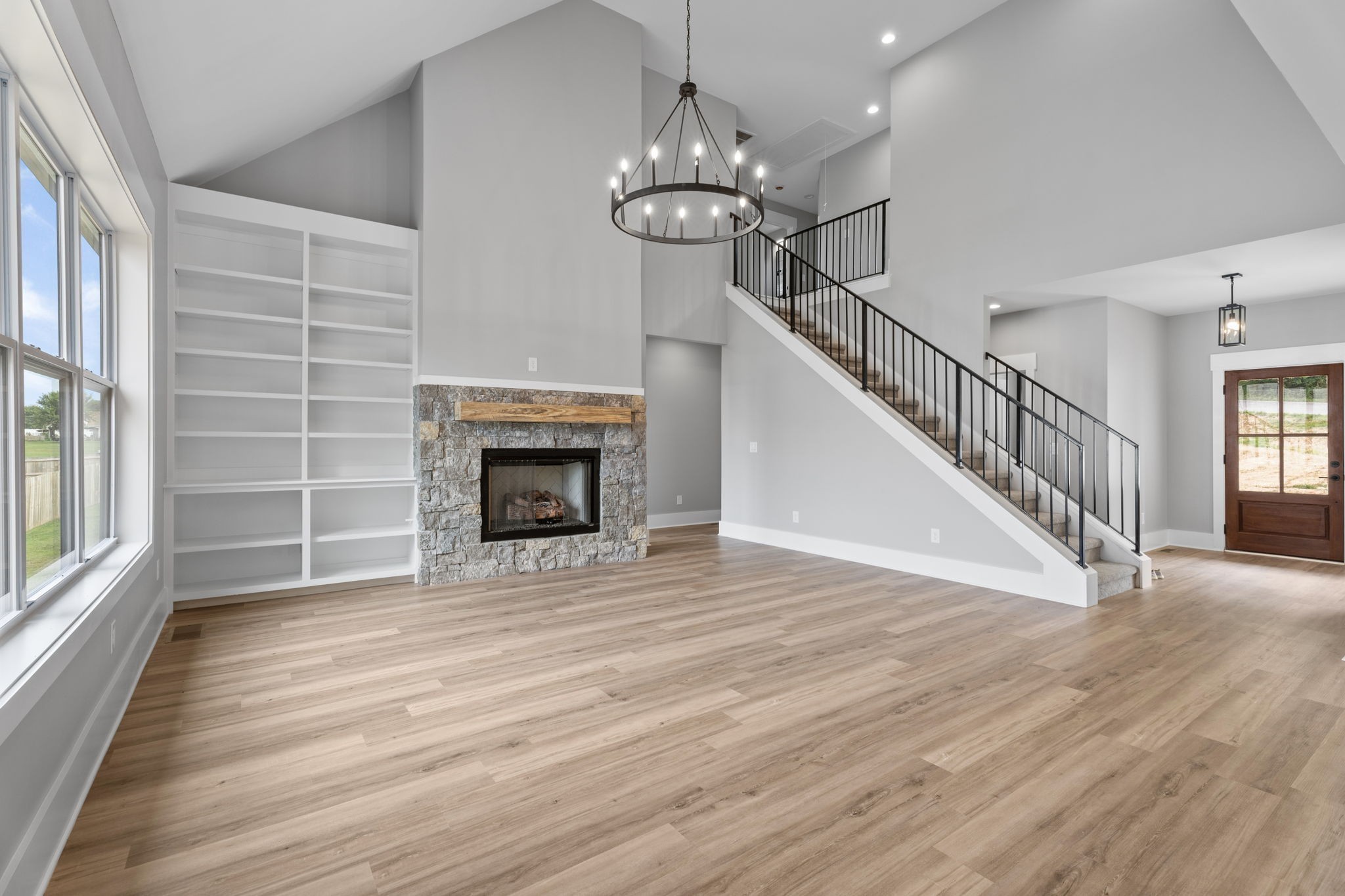 6021 Riverview Dr