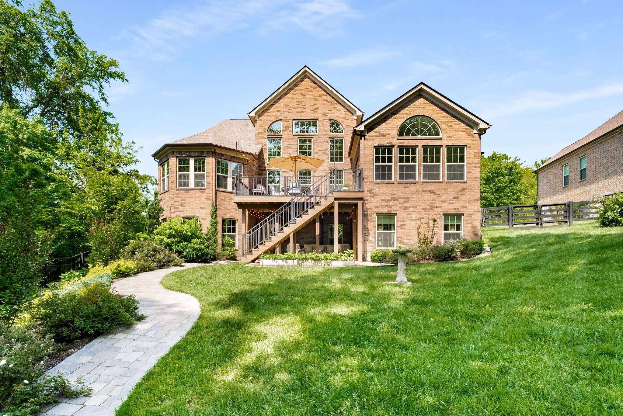 6752 Falls Ridge Ln