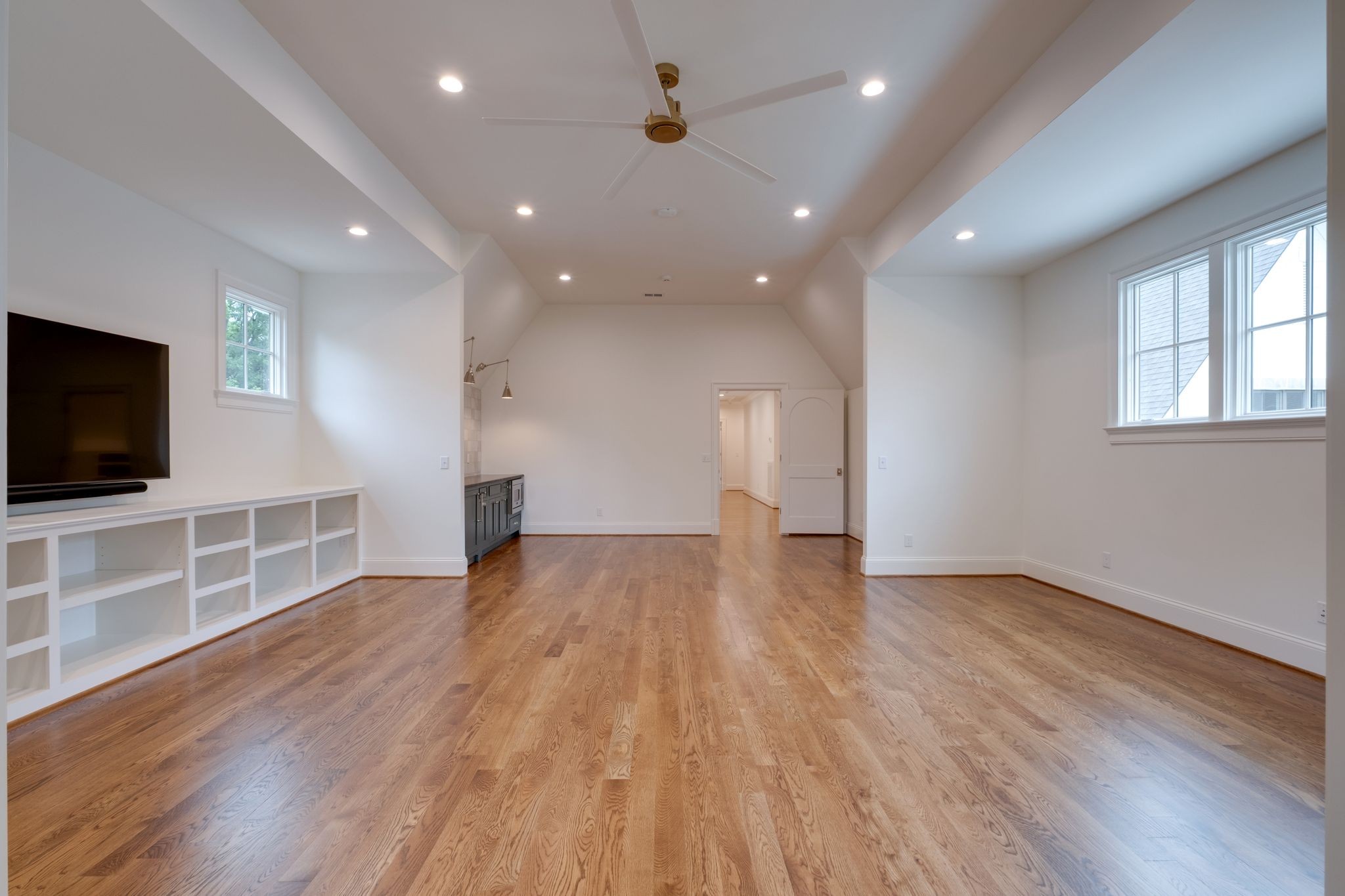 812 Wilson Blvd