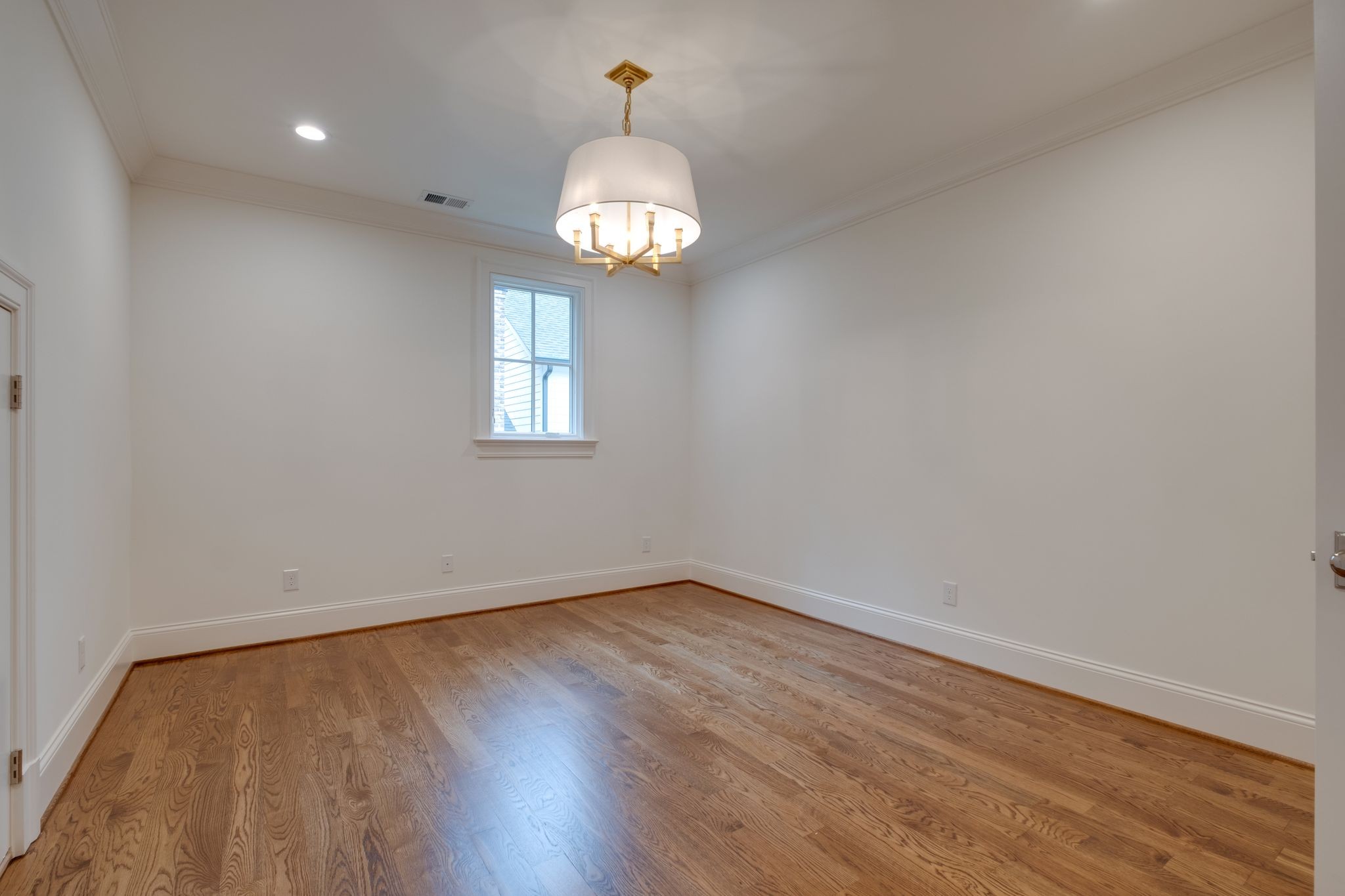 812 Wilson Blvd