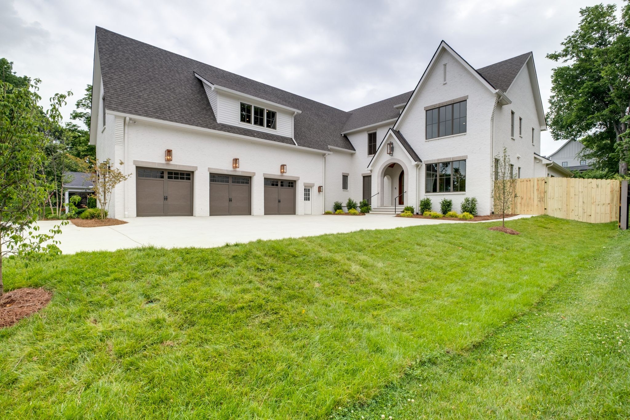 812 Wilson Blvd