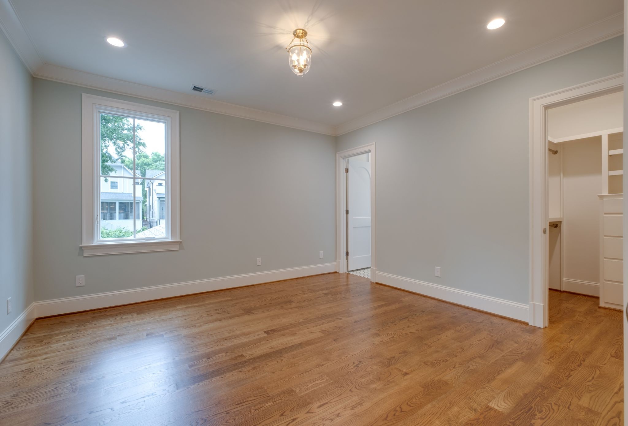 812 Wilson Blvd
