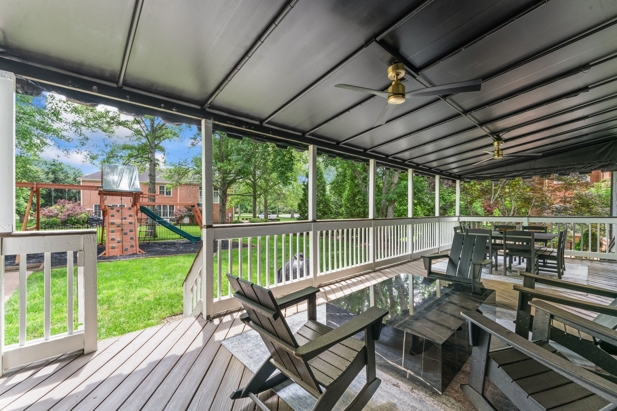 903 Grapevine Ln