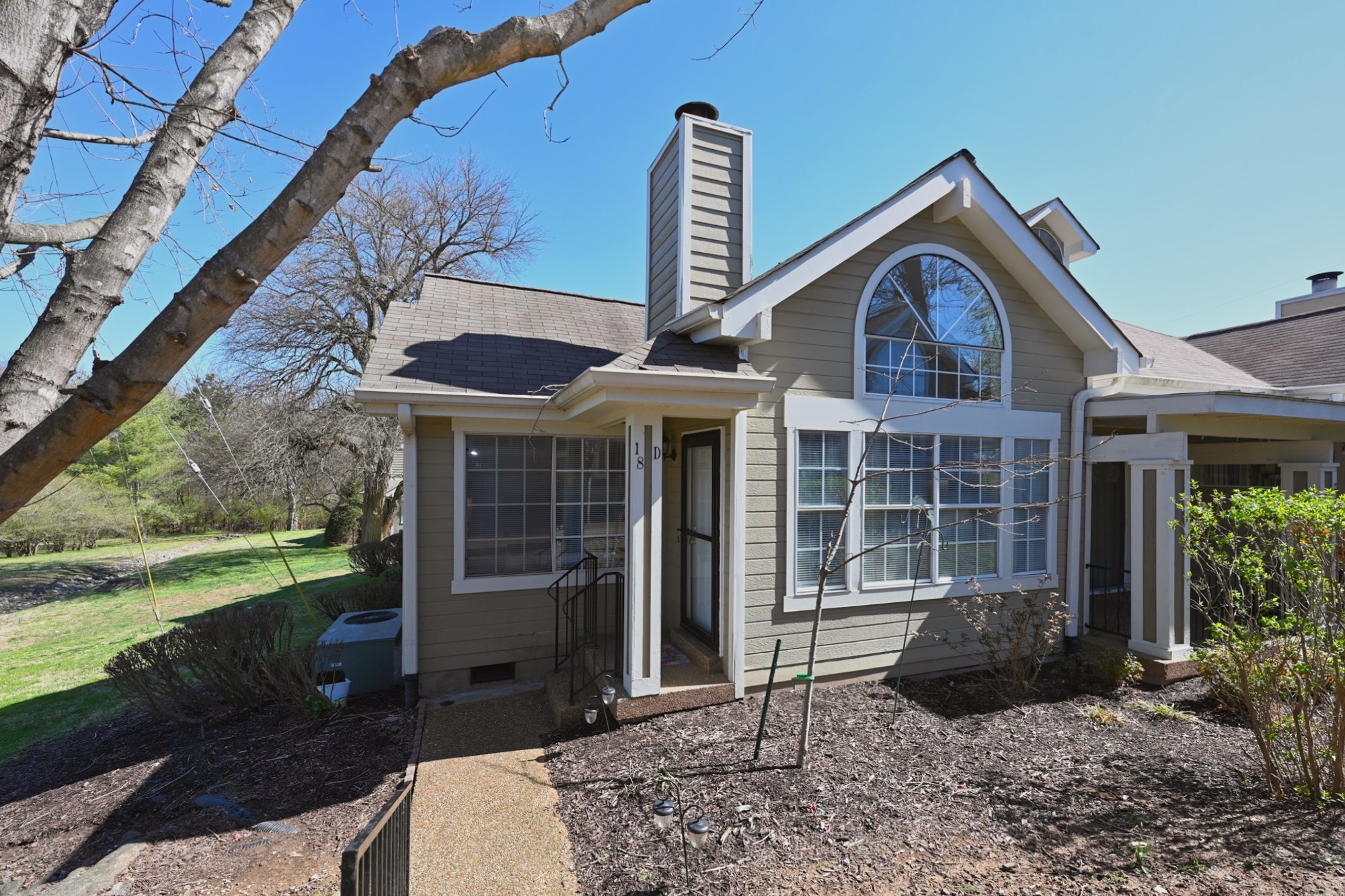 129 Cherry Hill Dr Unit: 18D