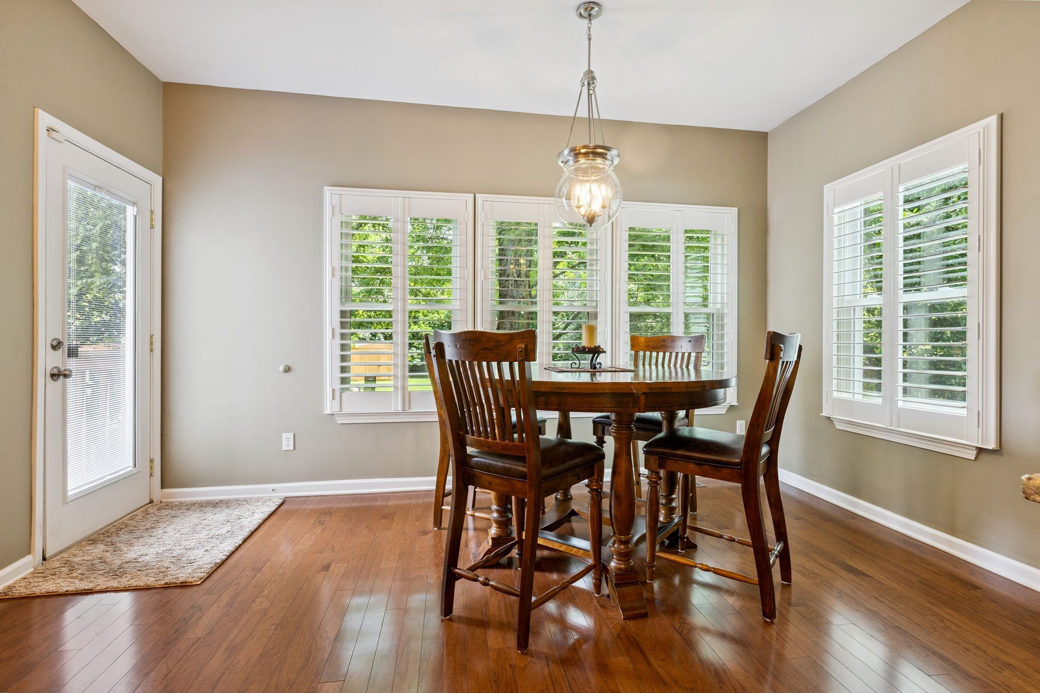 320 Dandridge Dr