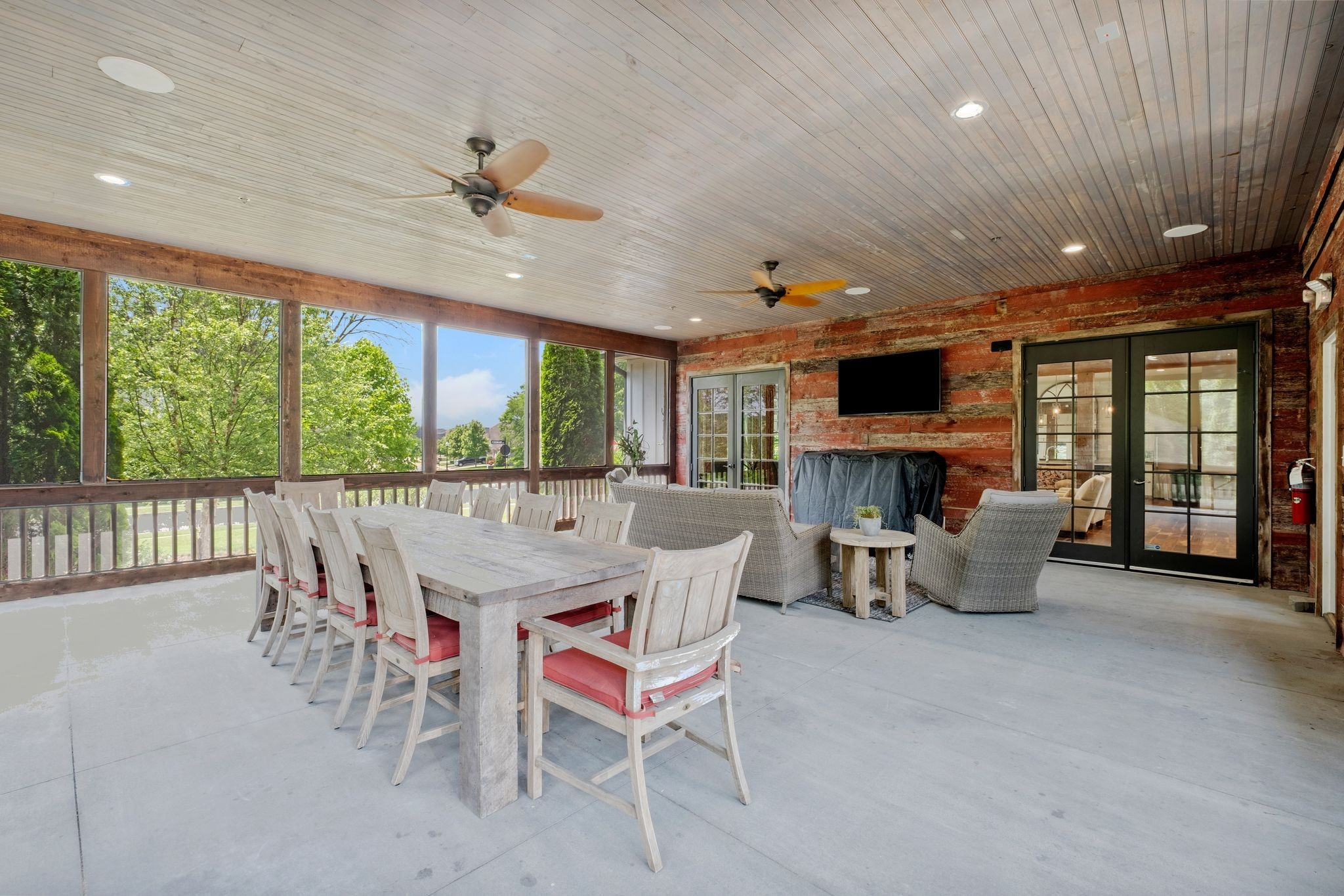 315 Gulfstream Dr