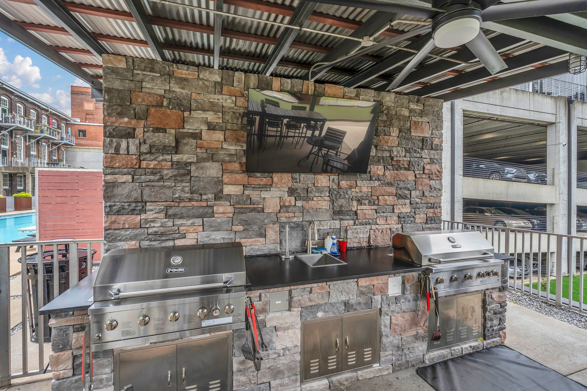 706 Taylor St Unit: 102