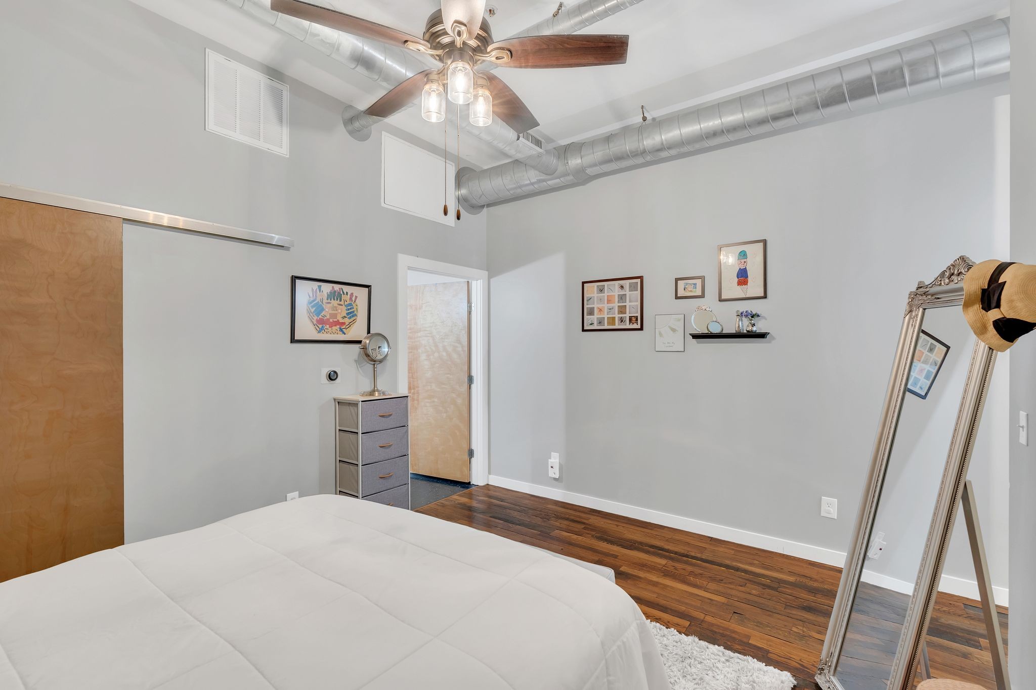 706 Taylor St Unit: 102