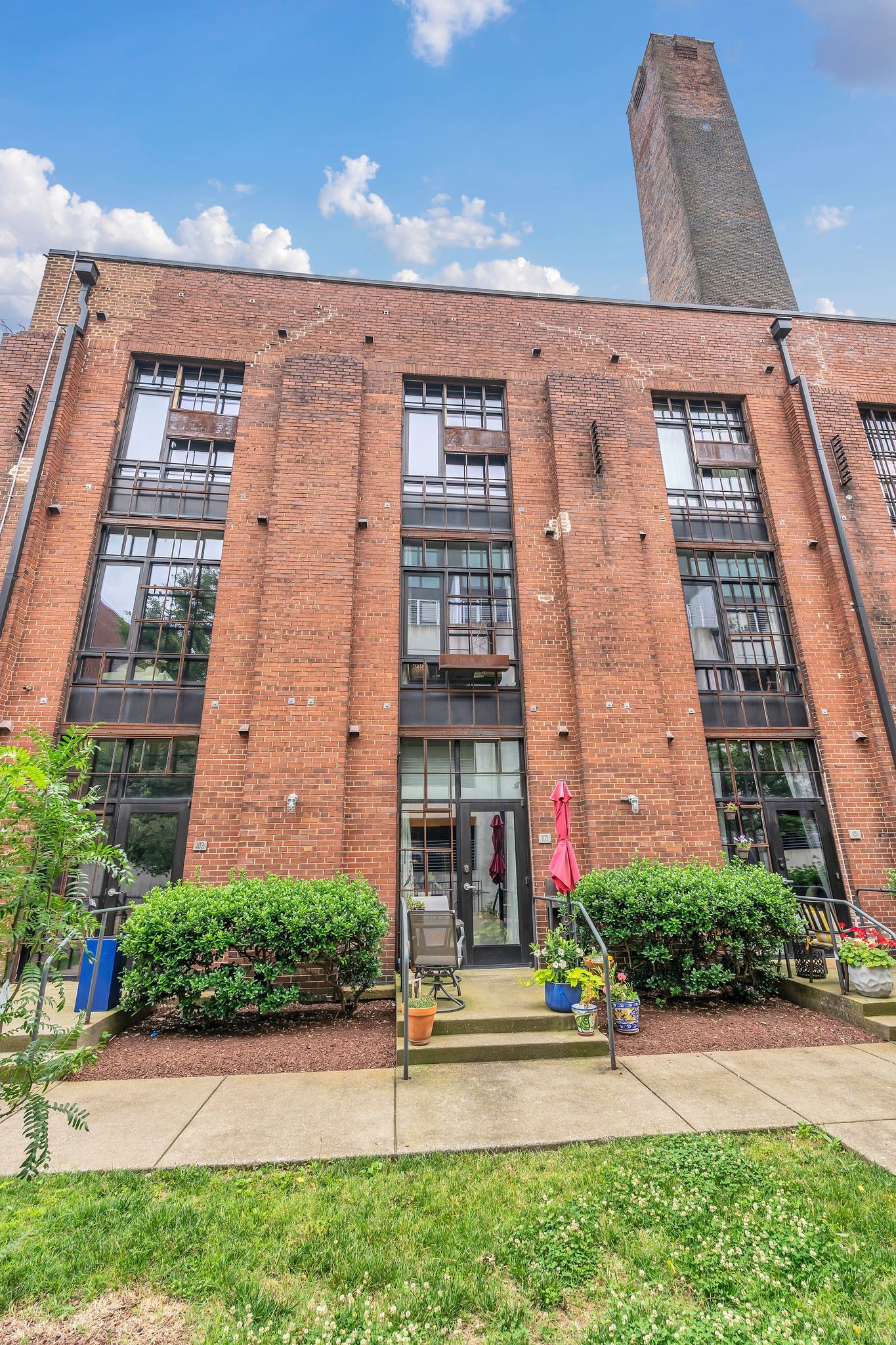 706 Taylor St Unit: 102