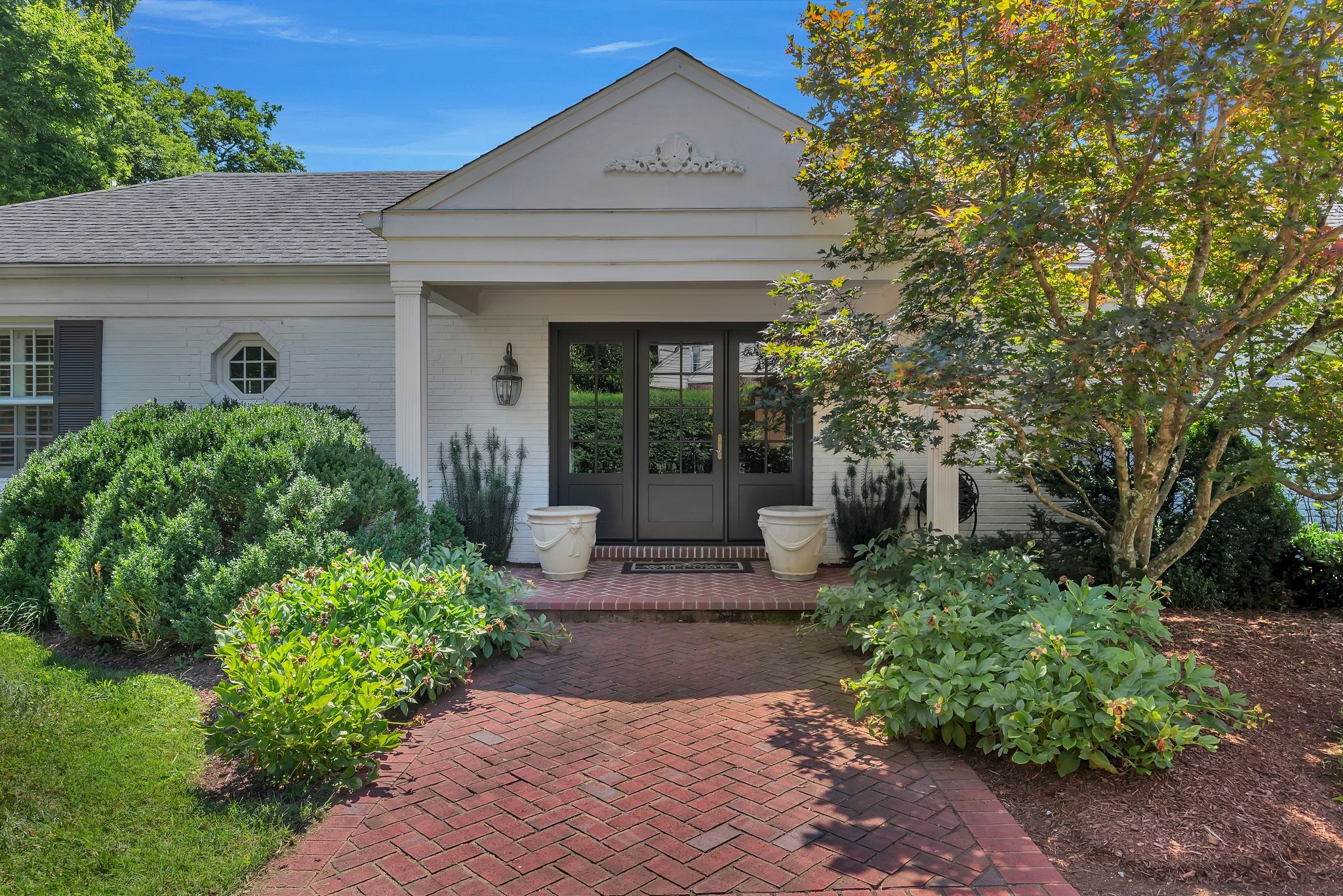 219 Hillwood Blvd