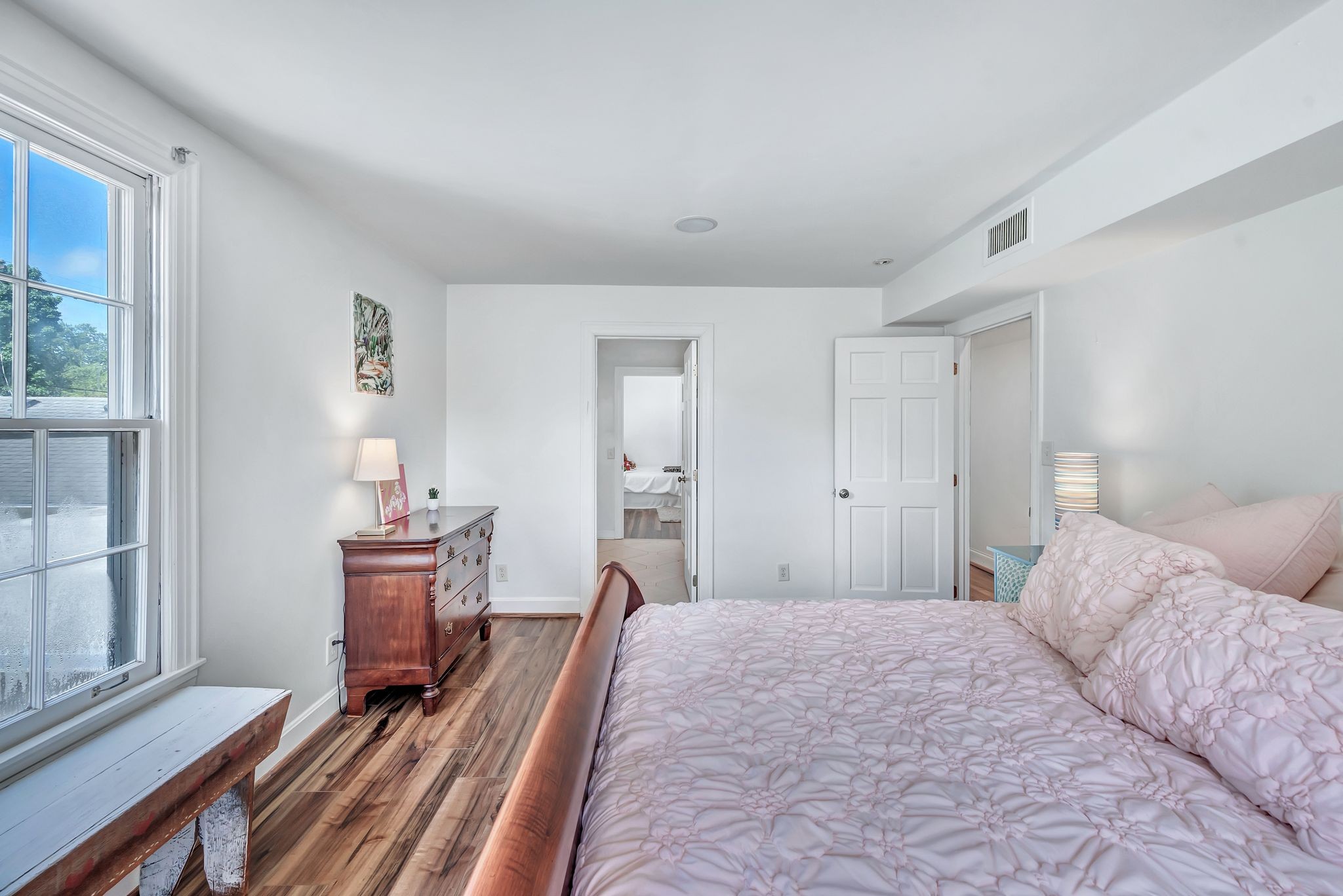 219 Hillwood Blvd