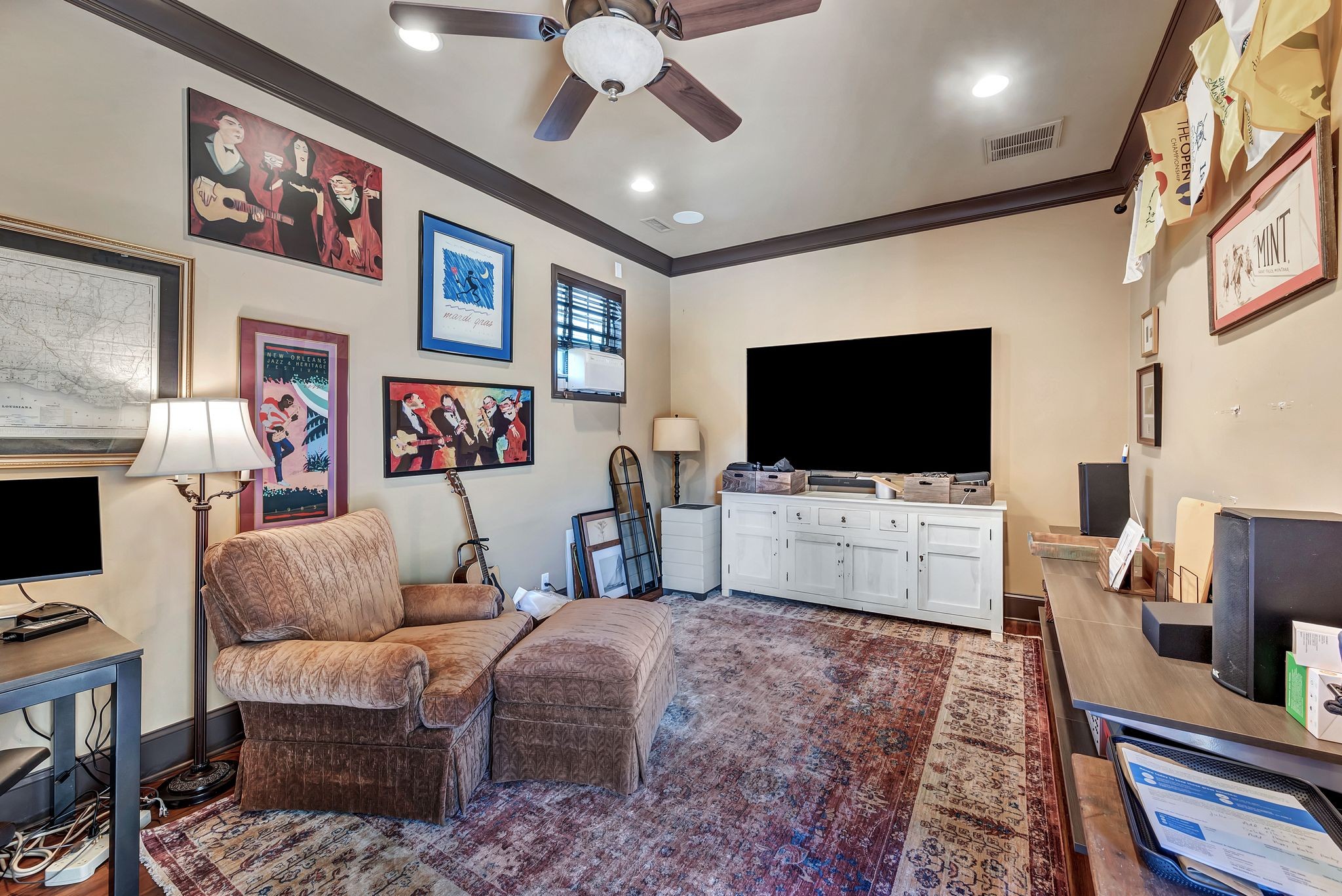 219 Hillwood Blvd