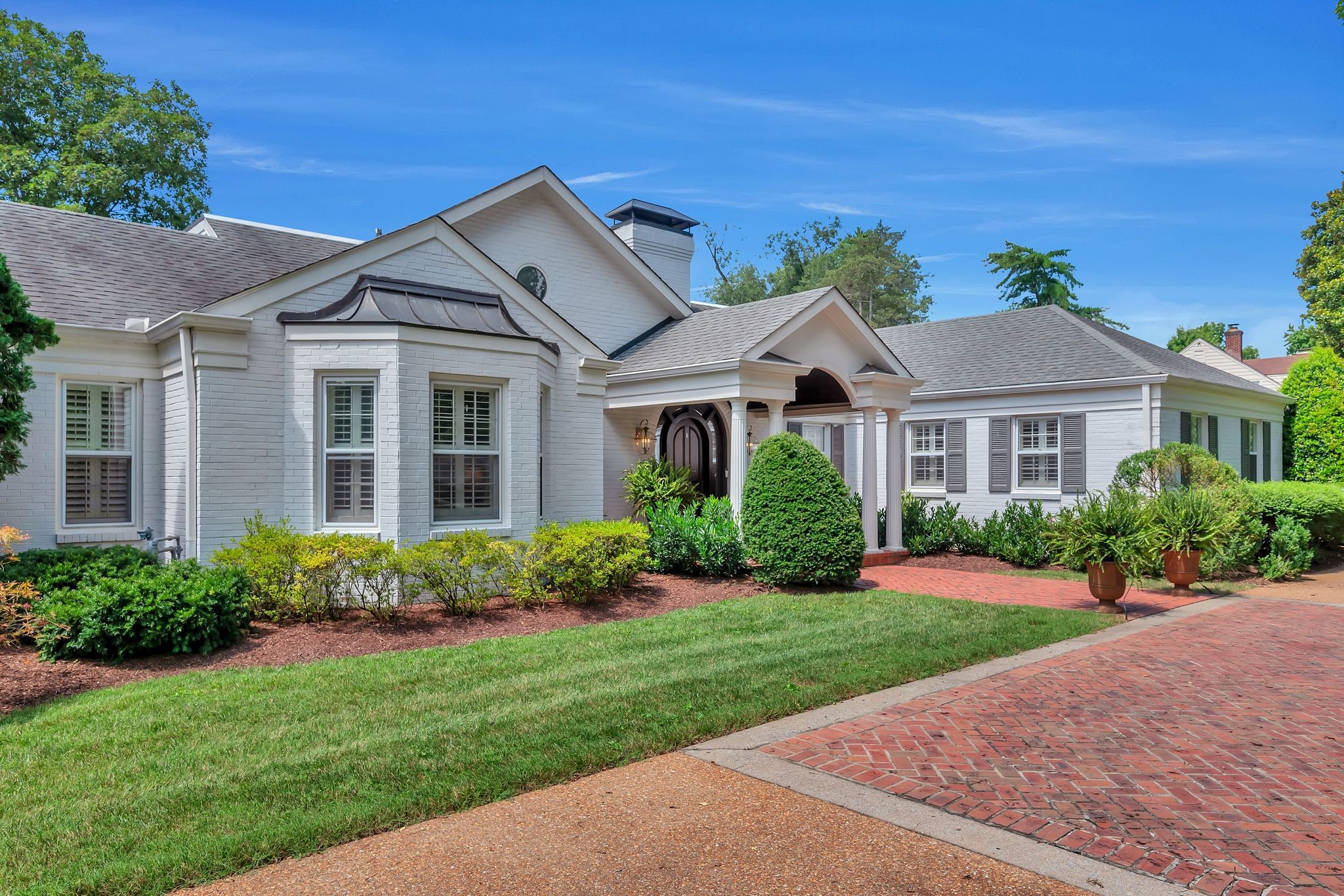 219 Hillwood Blvd