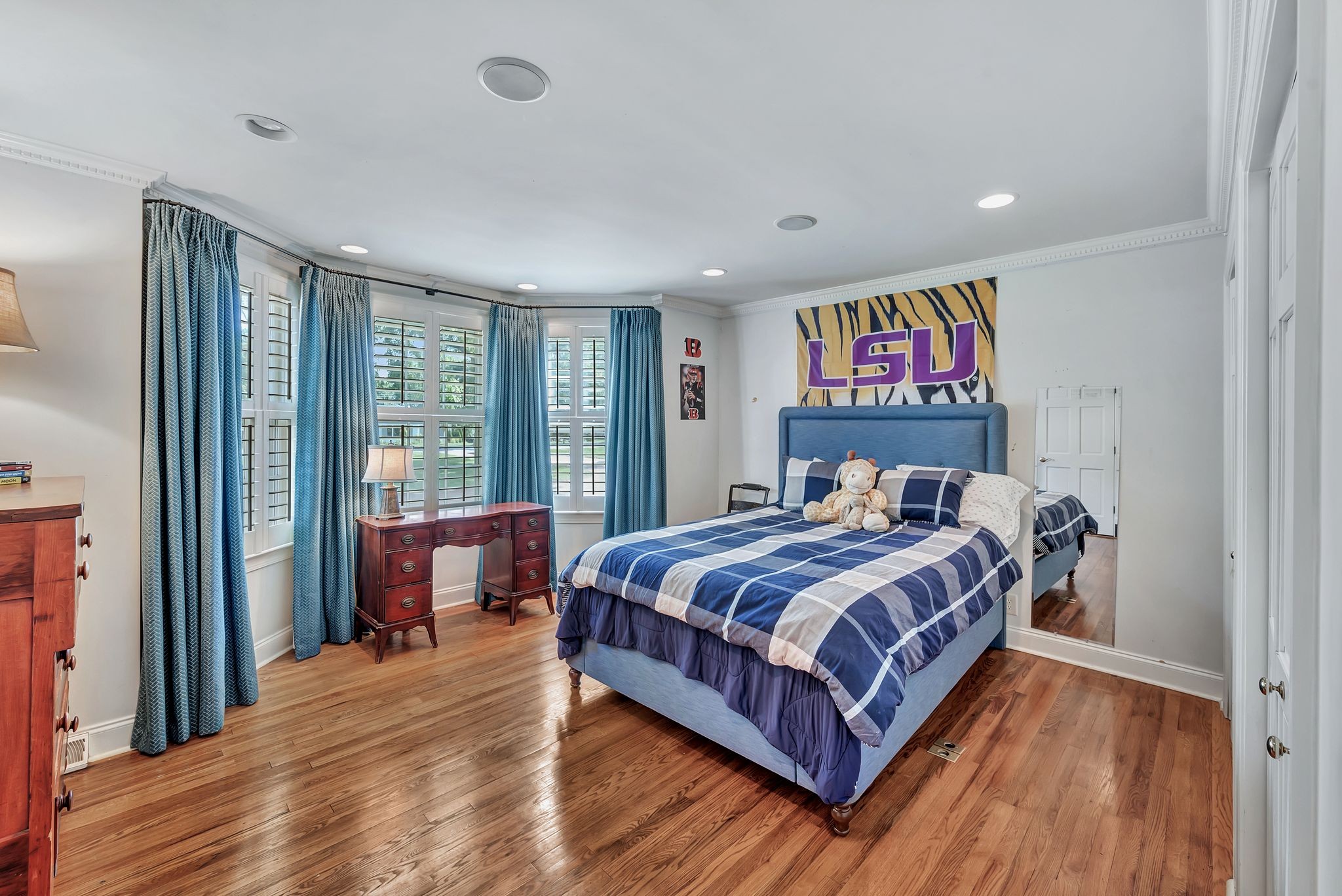 219 Hillwood Blvd