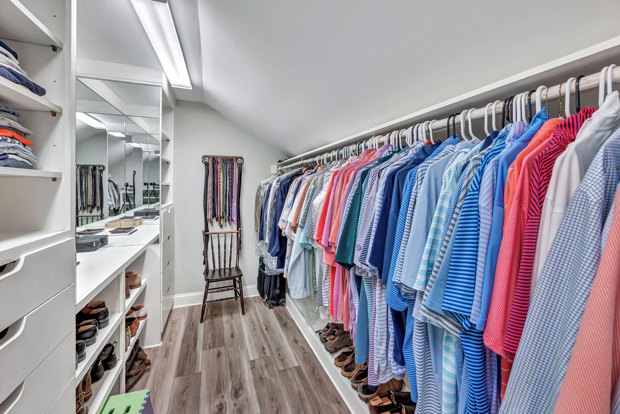 219 Hillwood Blvd