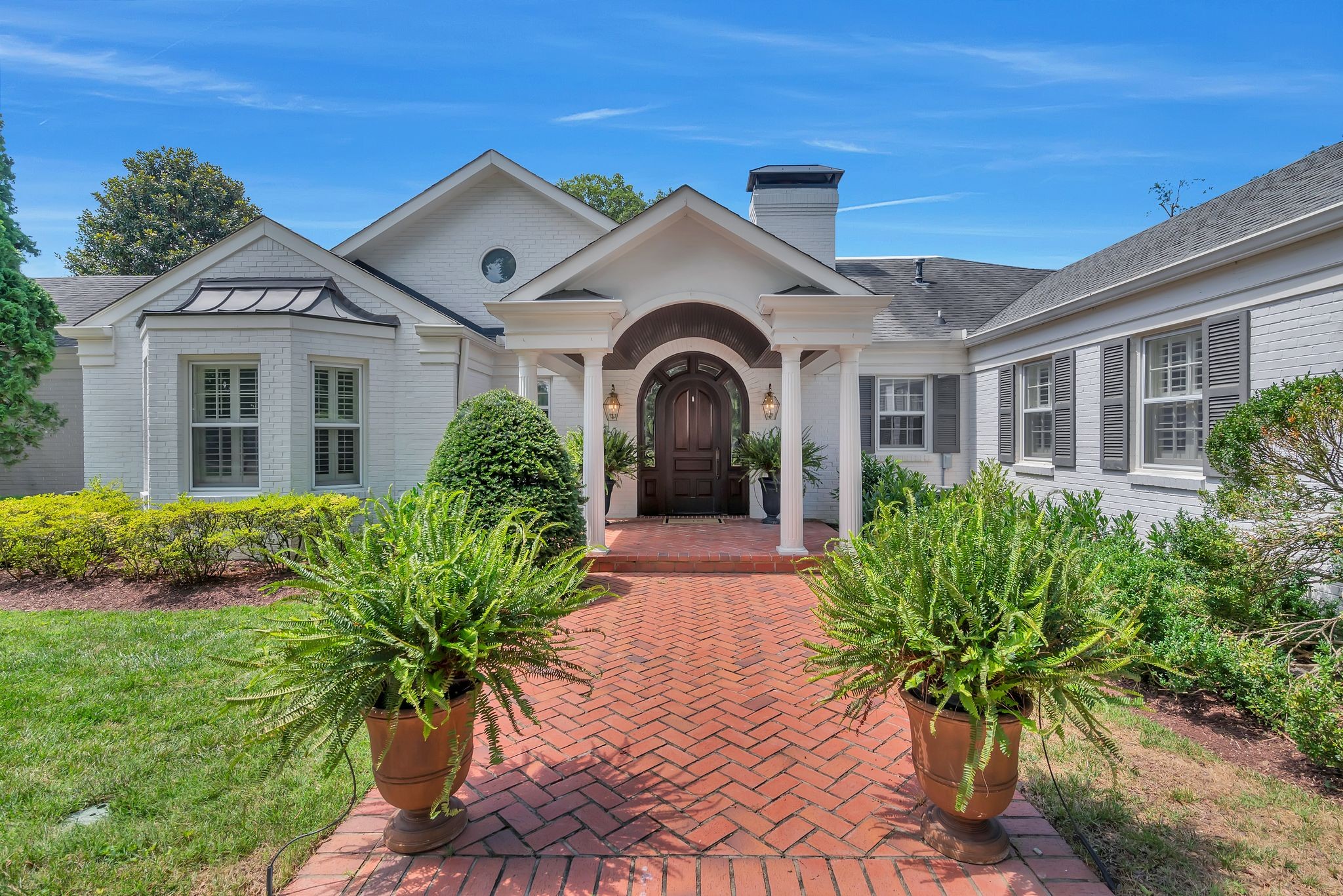 219 Hillwood Blvd